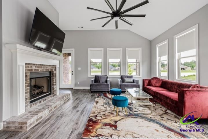 112 Gwendolyn Avenue