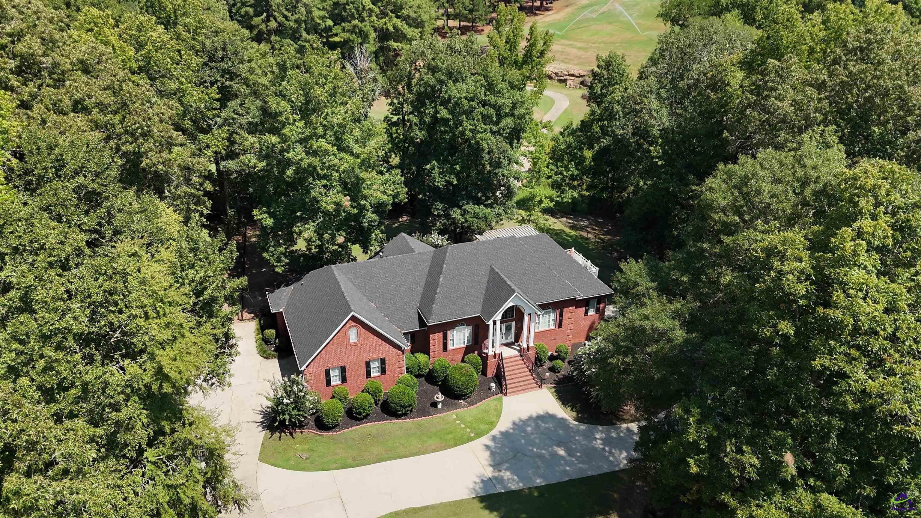128 Cross Creek Circle