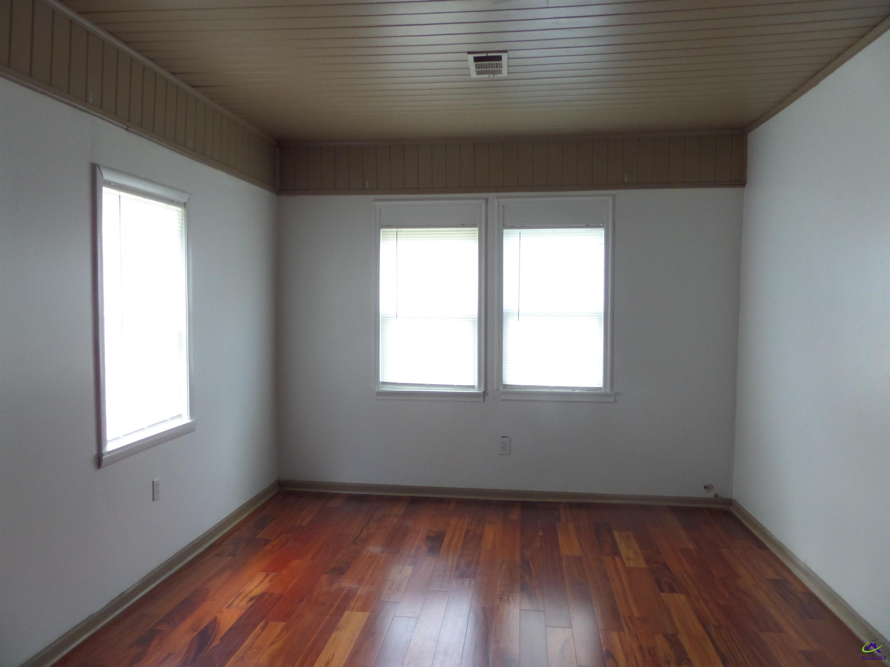 120 Laurel Drive