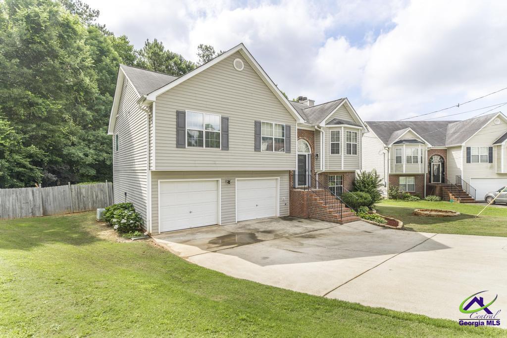 2757 Luke Drive