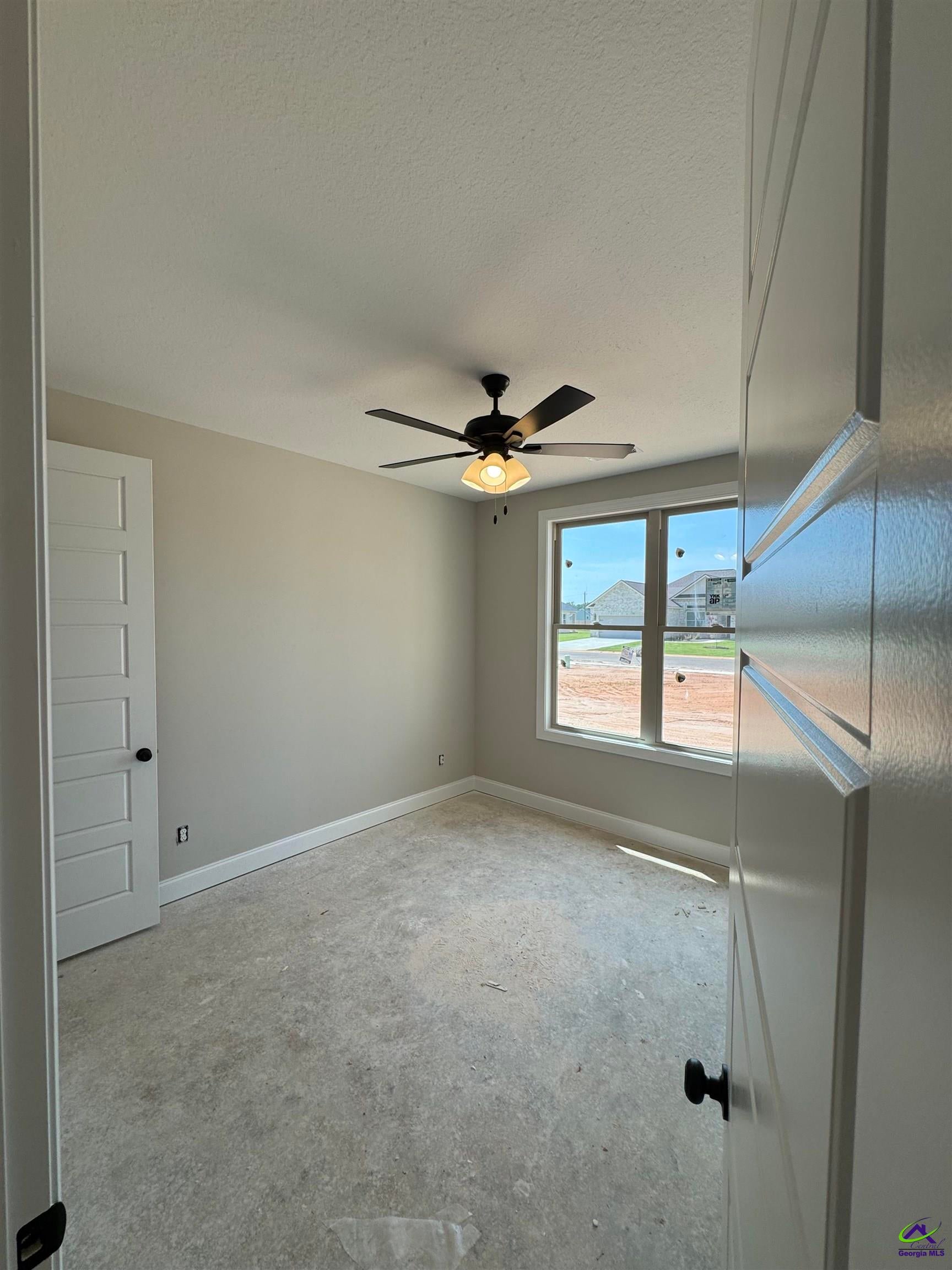 213 Farmland Circle