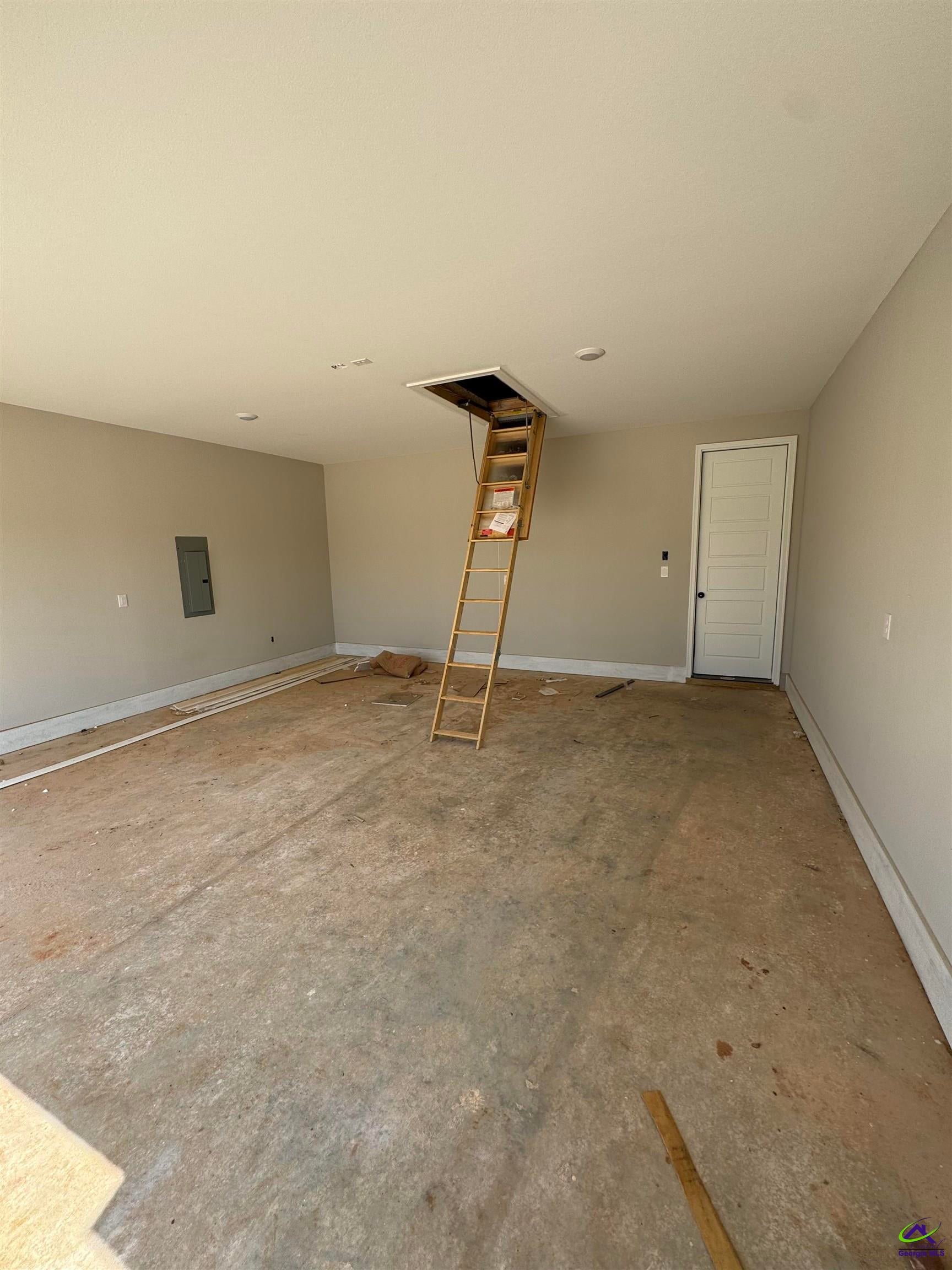 213 Farmland Circle