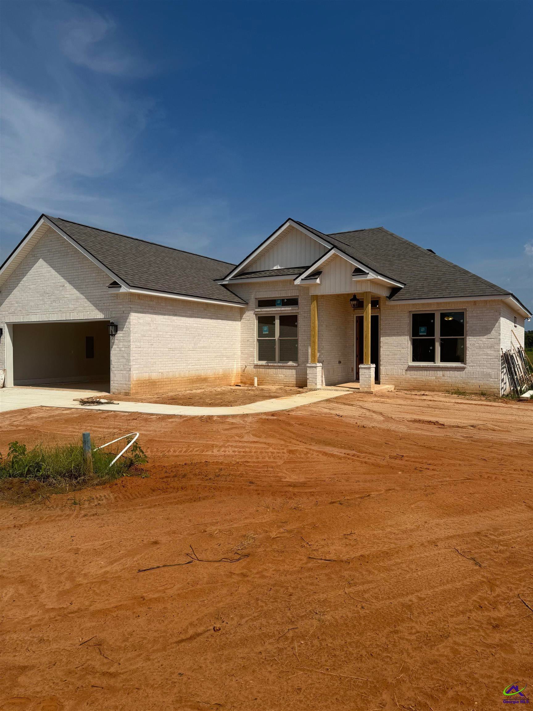 213 Farmland Circle