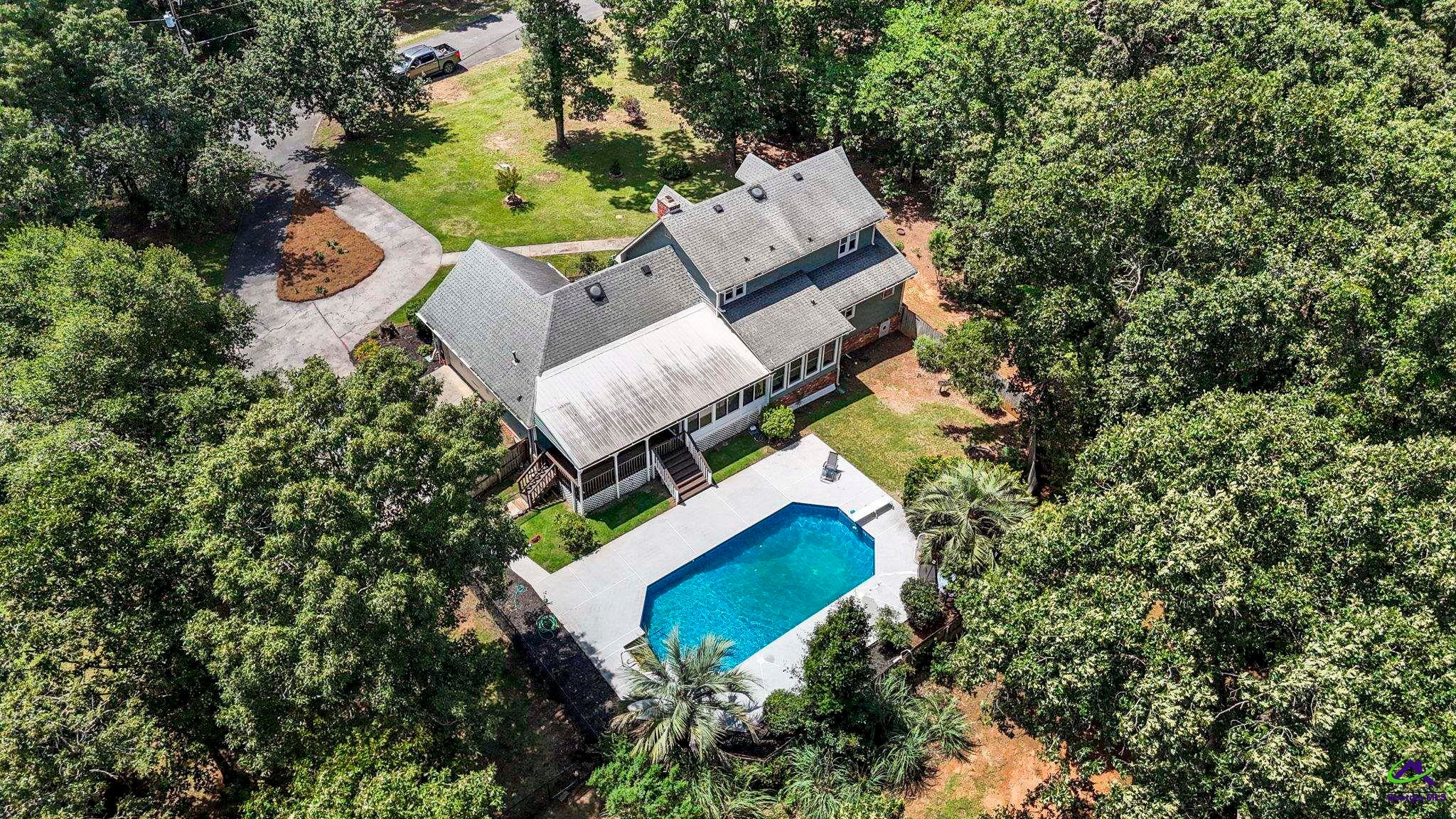 6698 Chriswood Dr