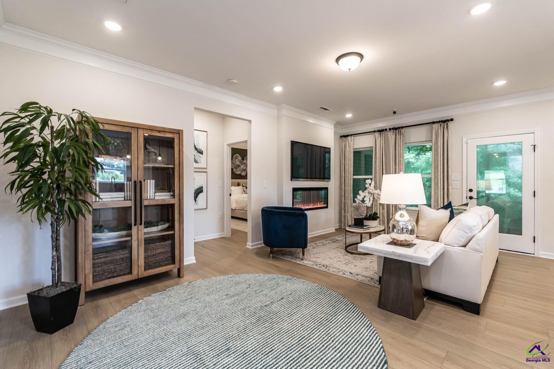 507 Lamplight Drive