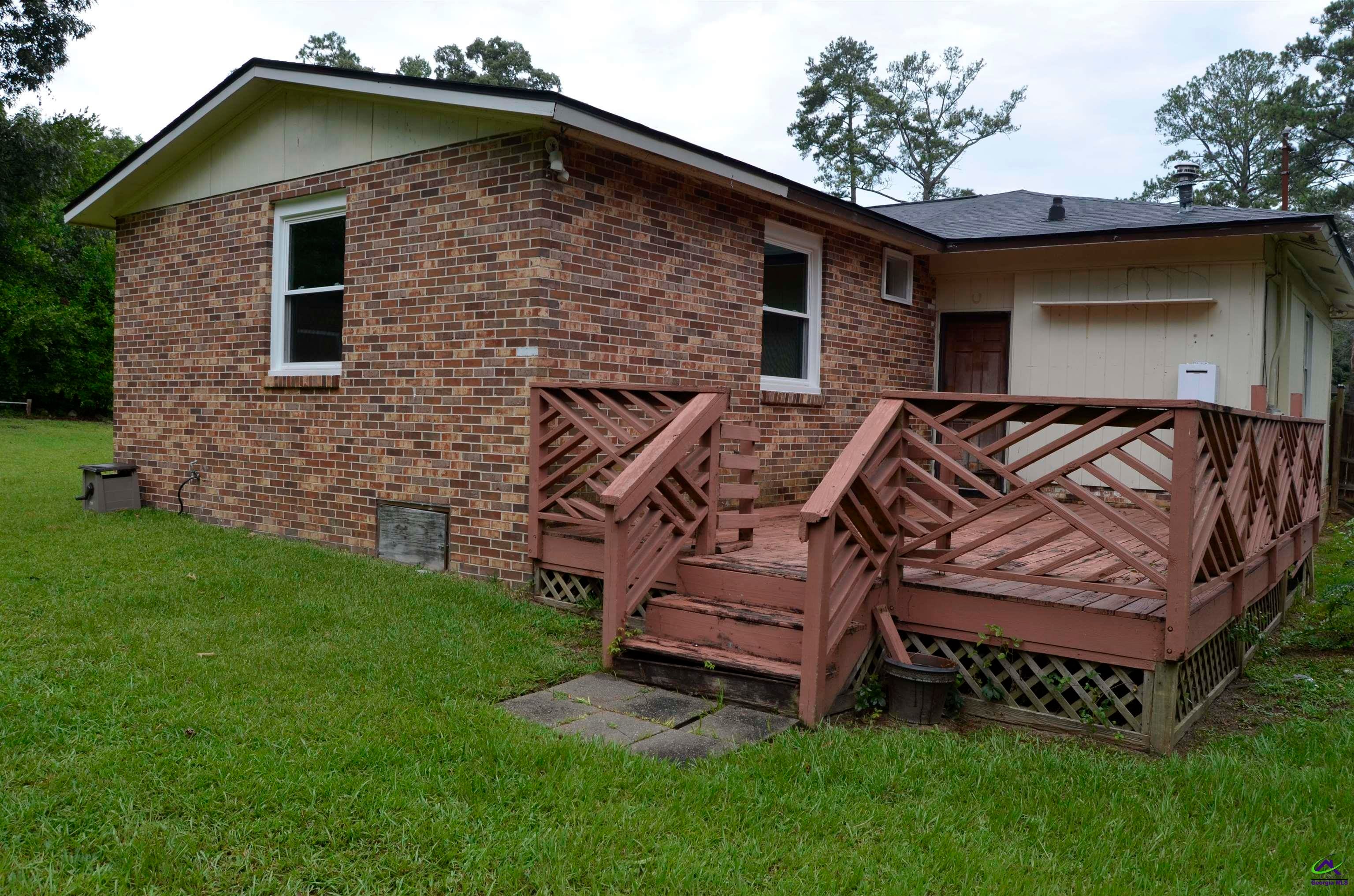 105 Woodland Court