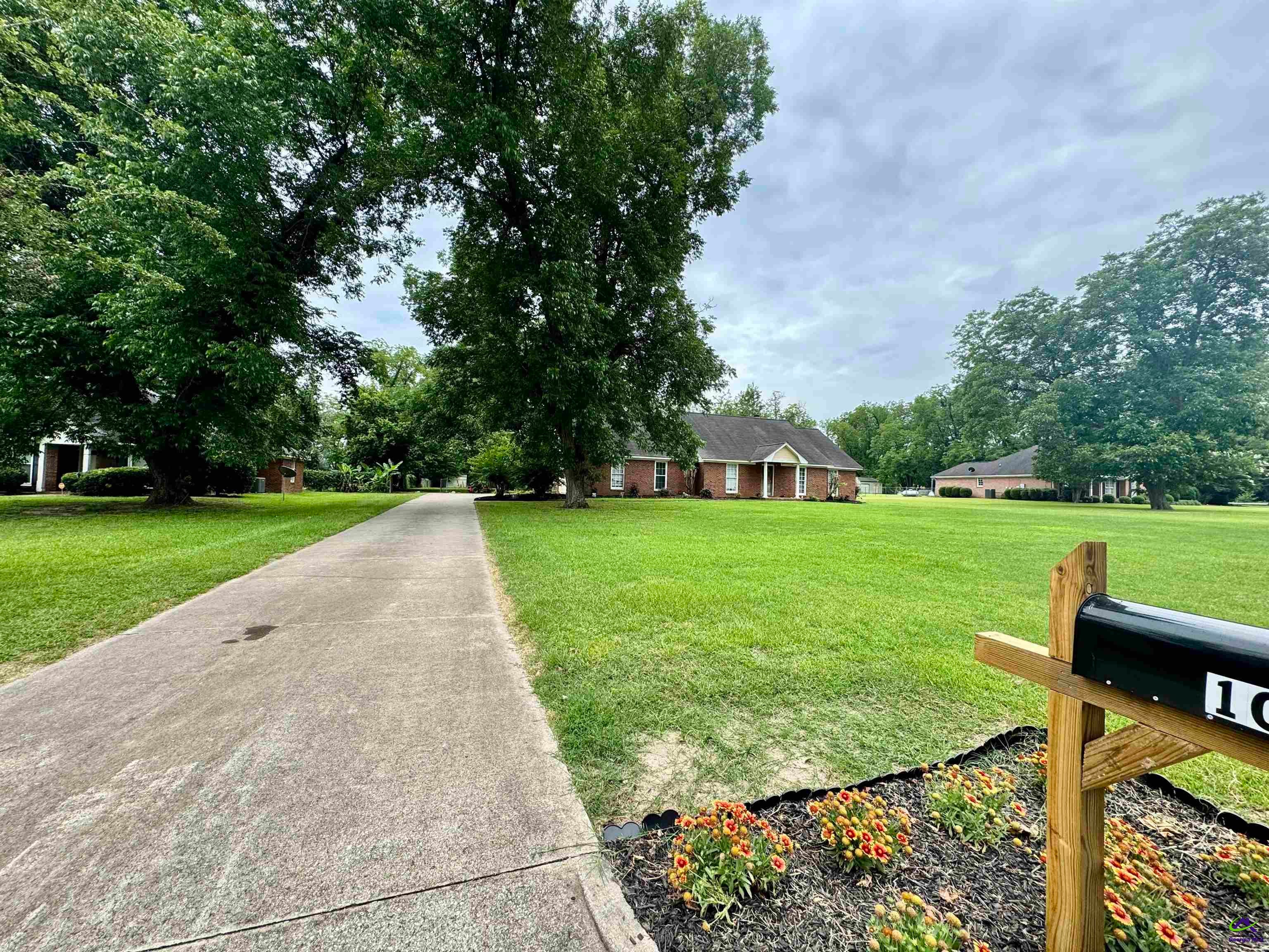 104 Winchester Drives