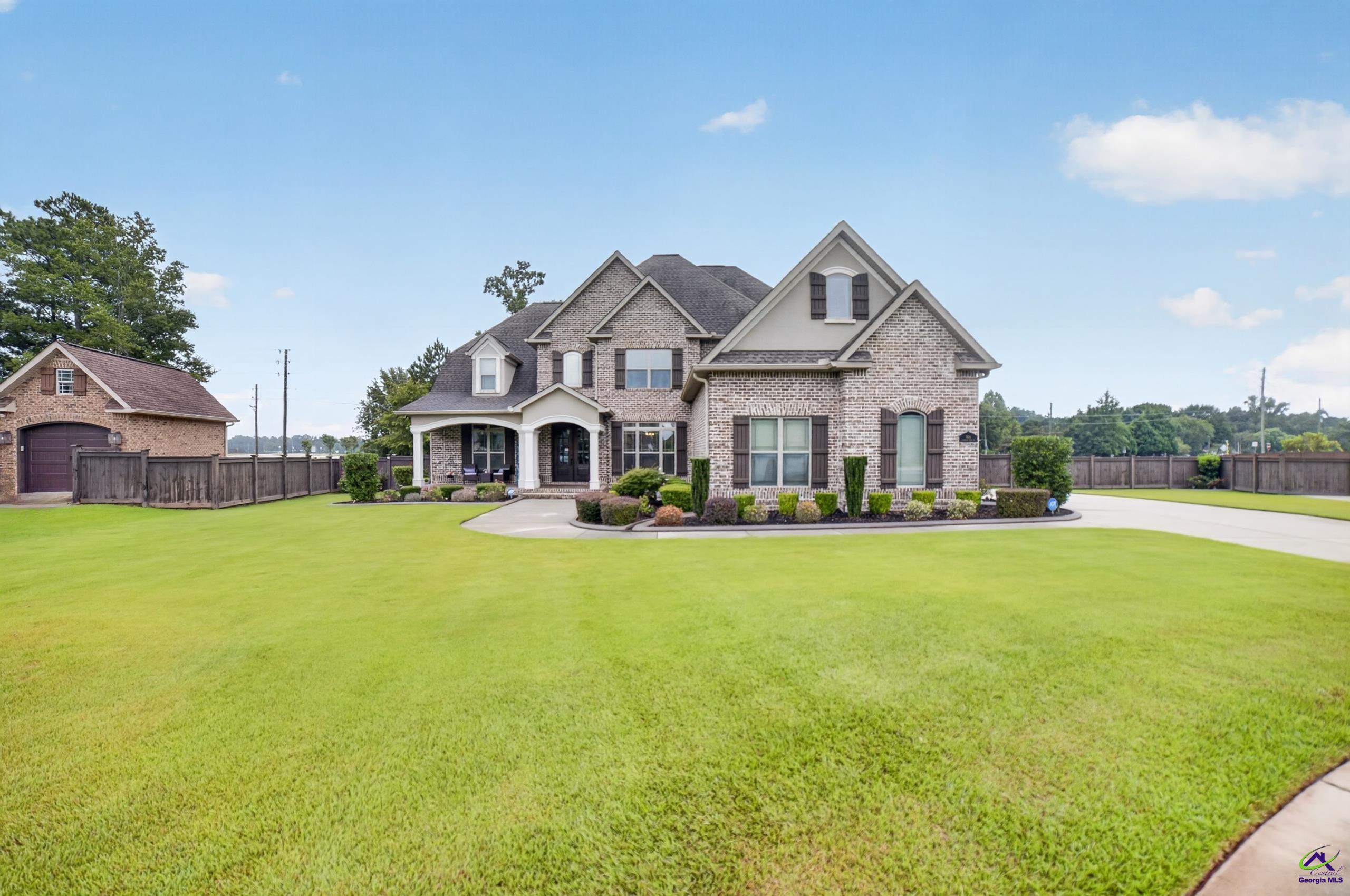 506 Southern Woods Trail