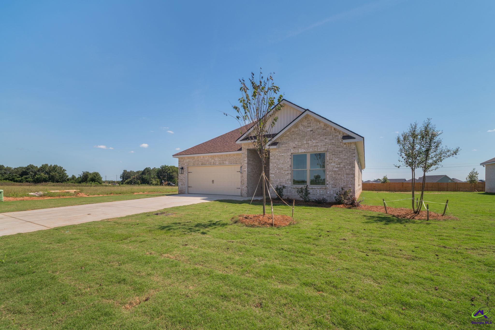 224 Farmland Circle