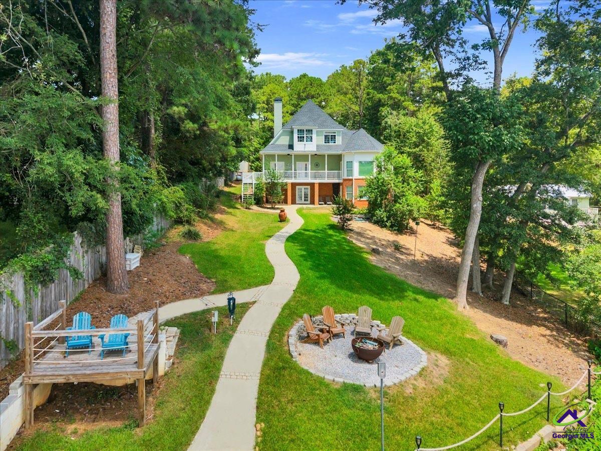 116 NE Island Drive