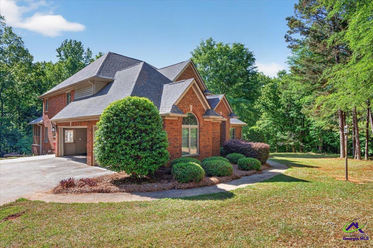 52 Hamil Drive