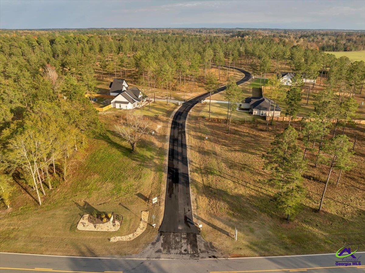 2 Longstreet Road