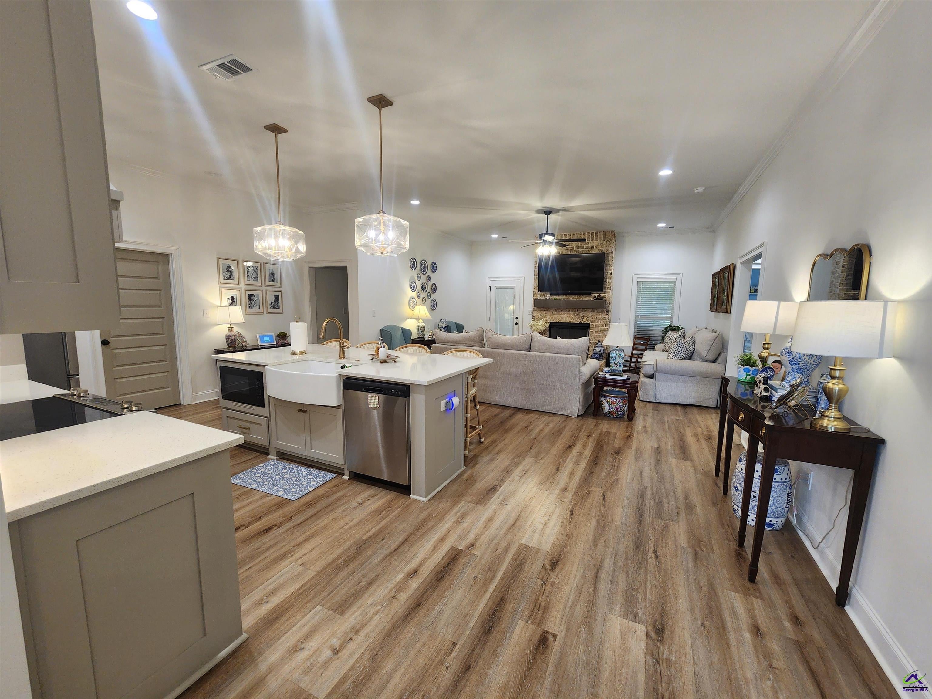 108 Raspberry Trail