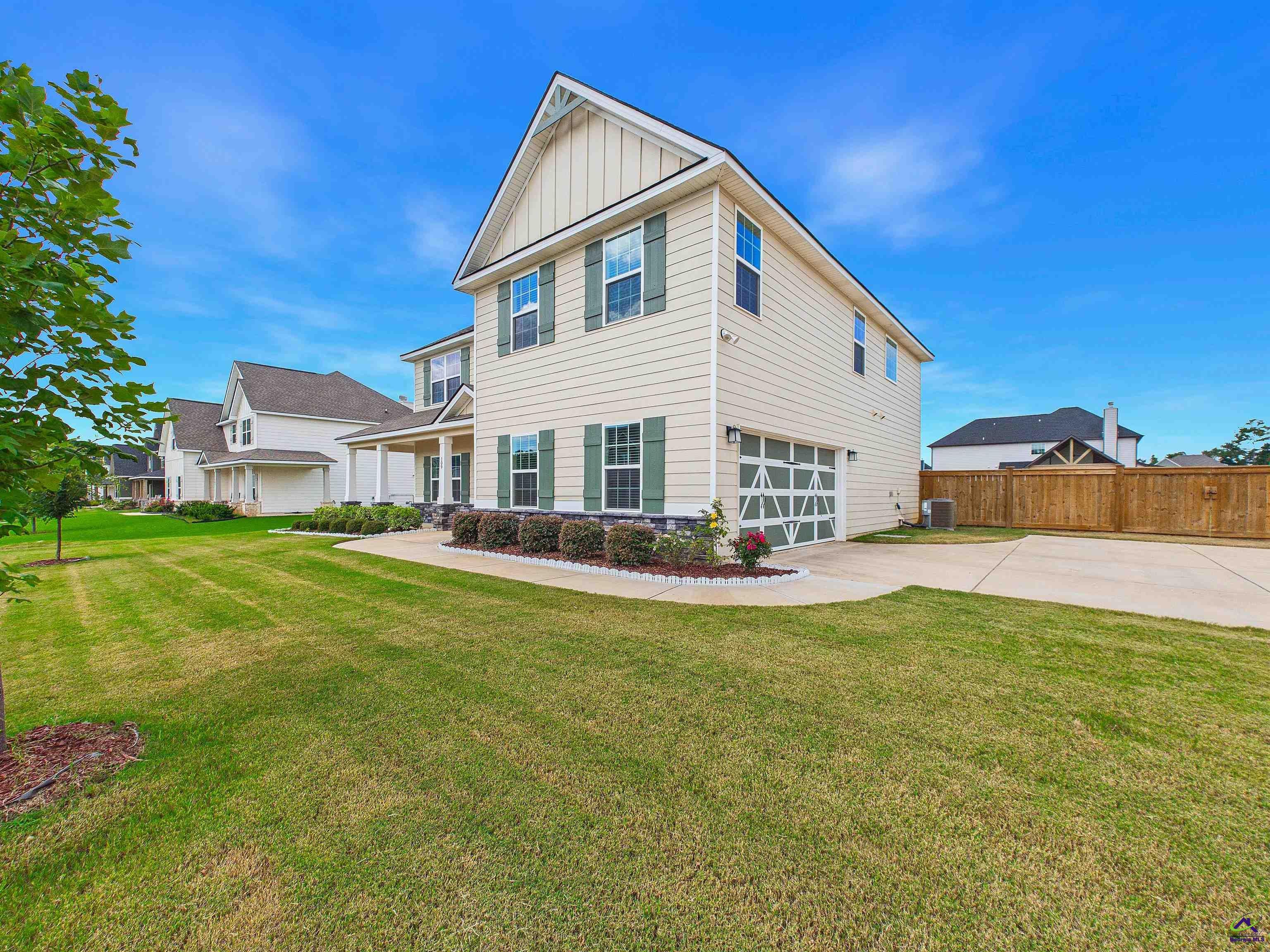 109 Lady Lane