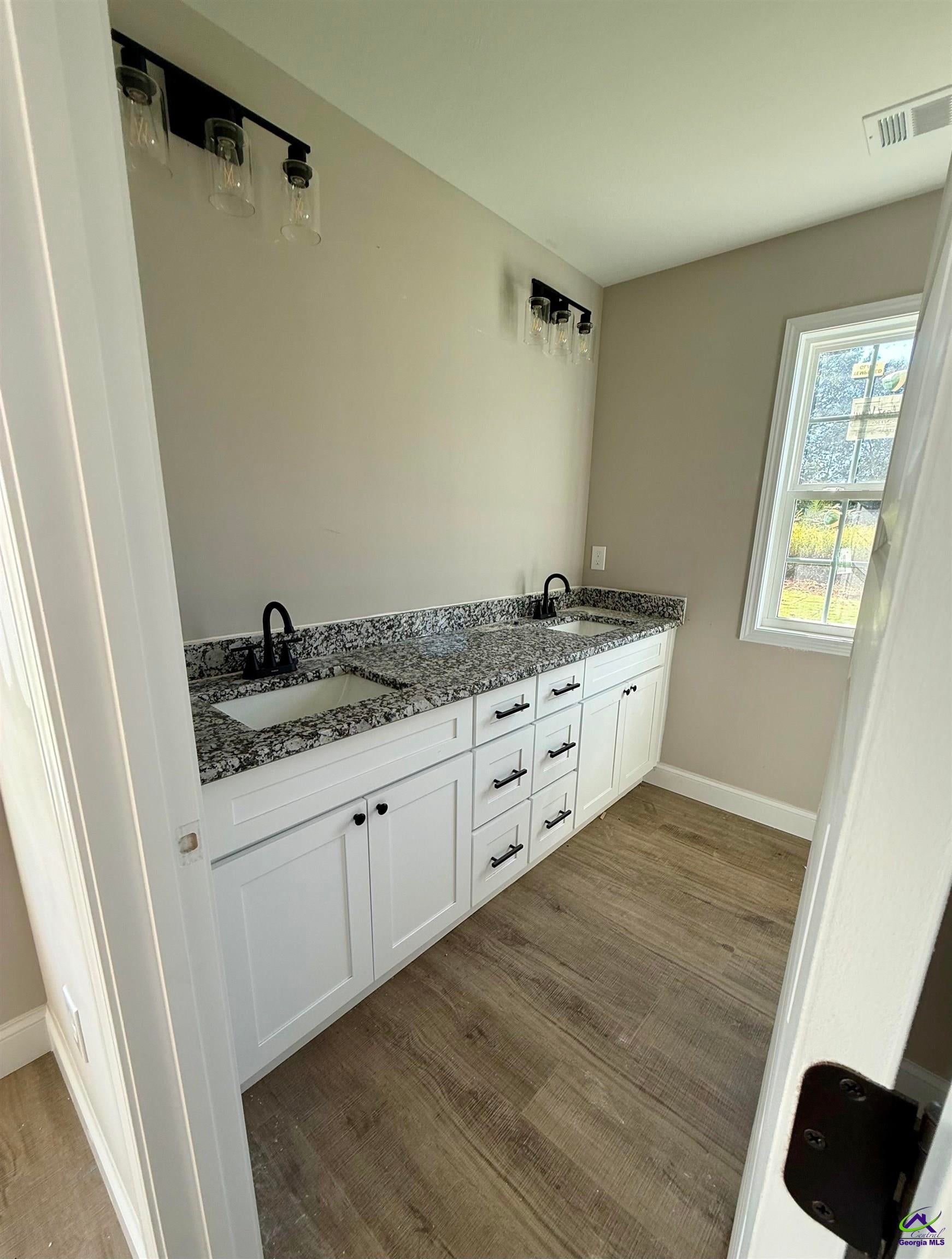 215 Sutton Dr.