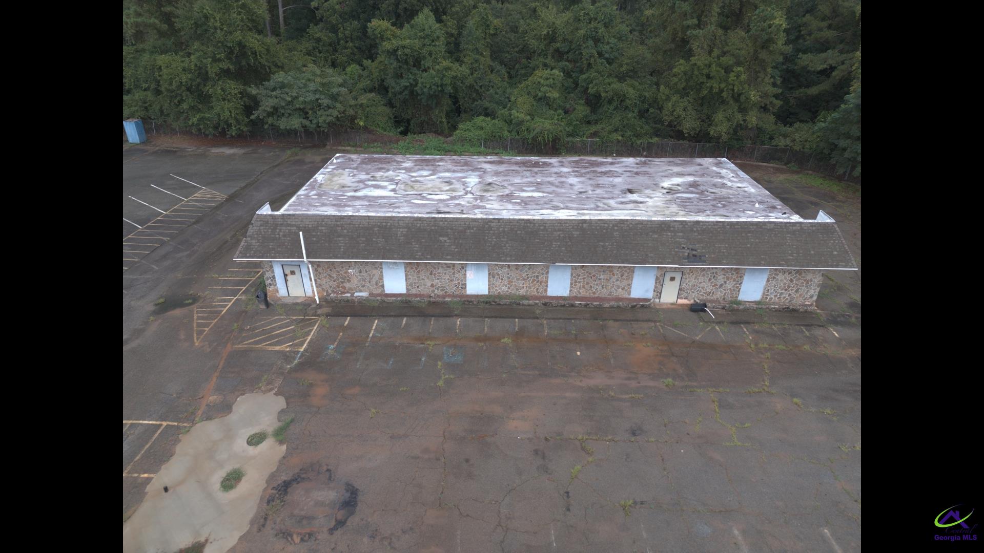 2070 Watson Blvd.