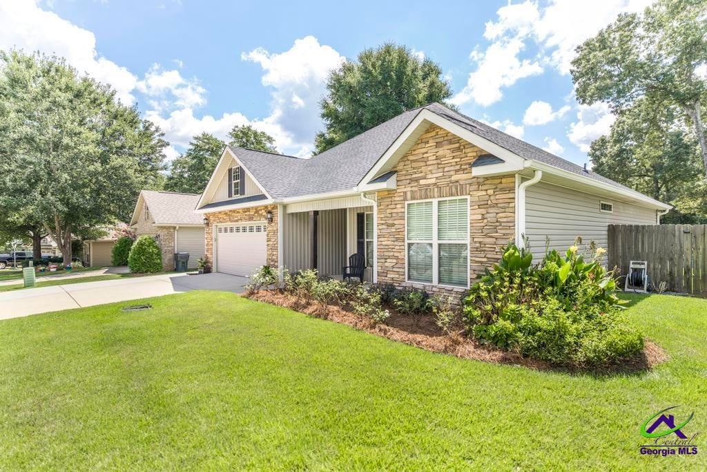 523 Wooden Eagle Trail