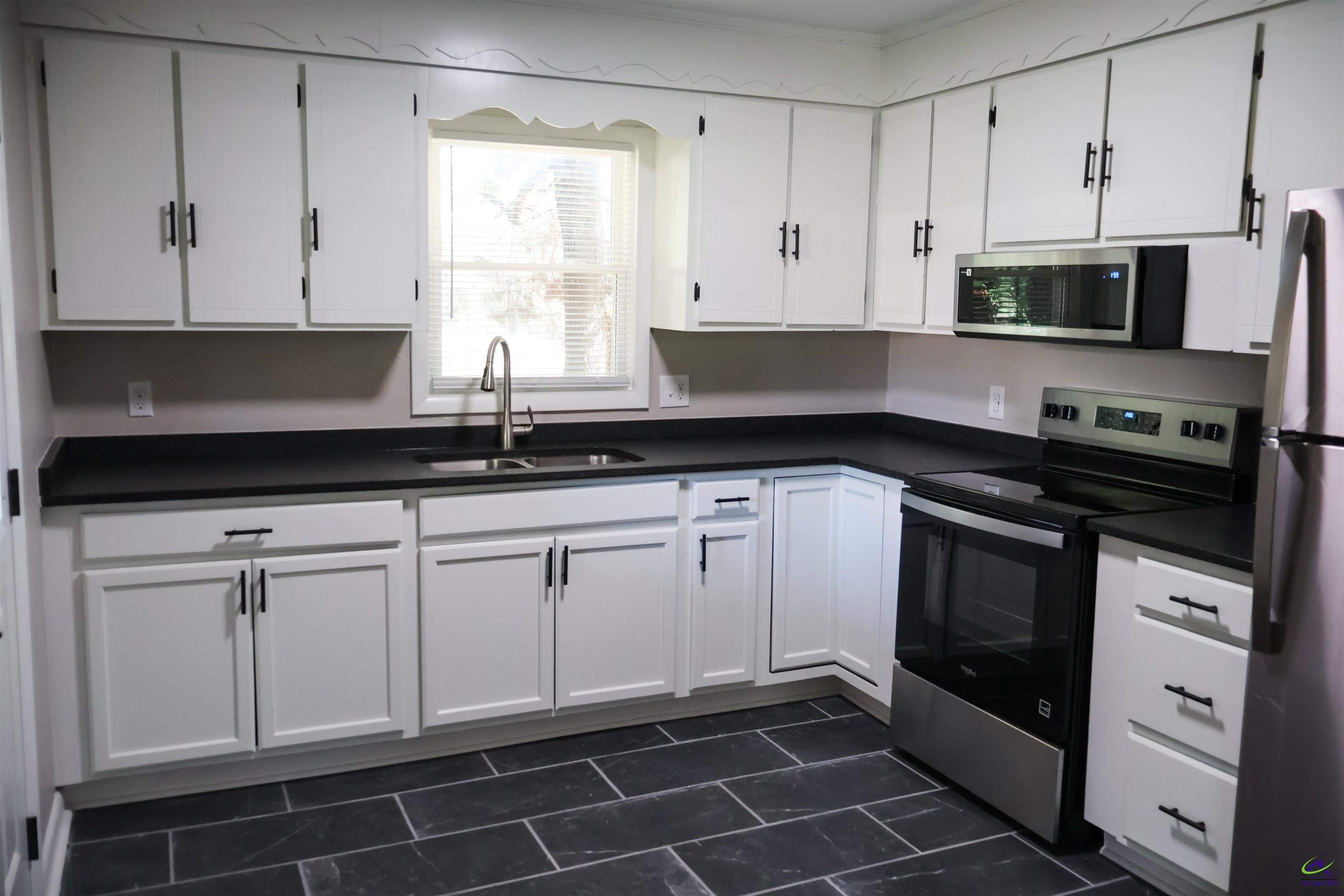 227 Hunt St