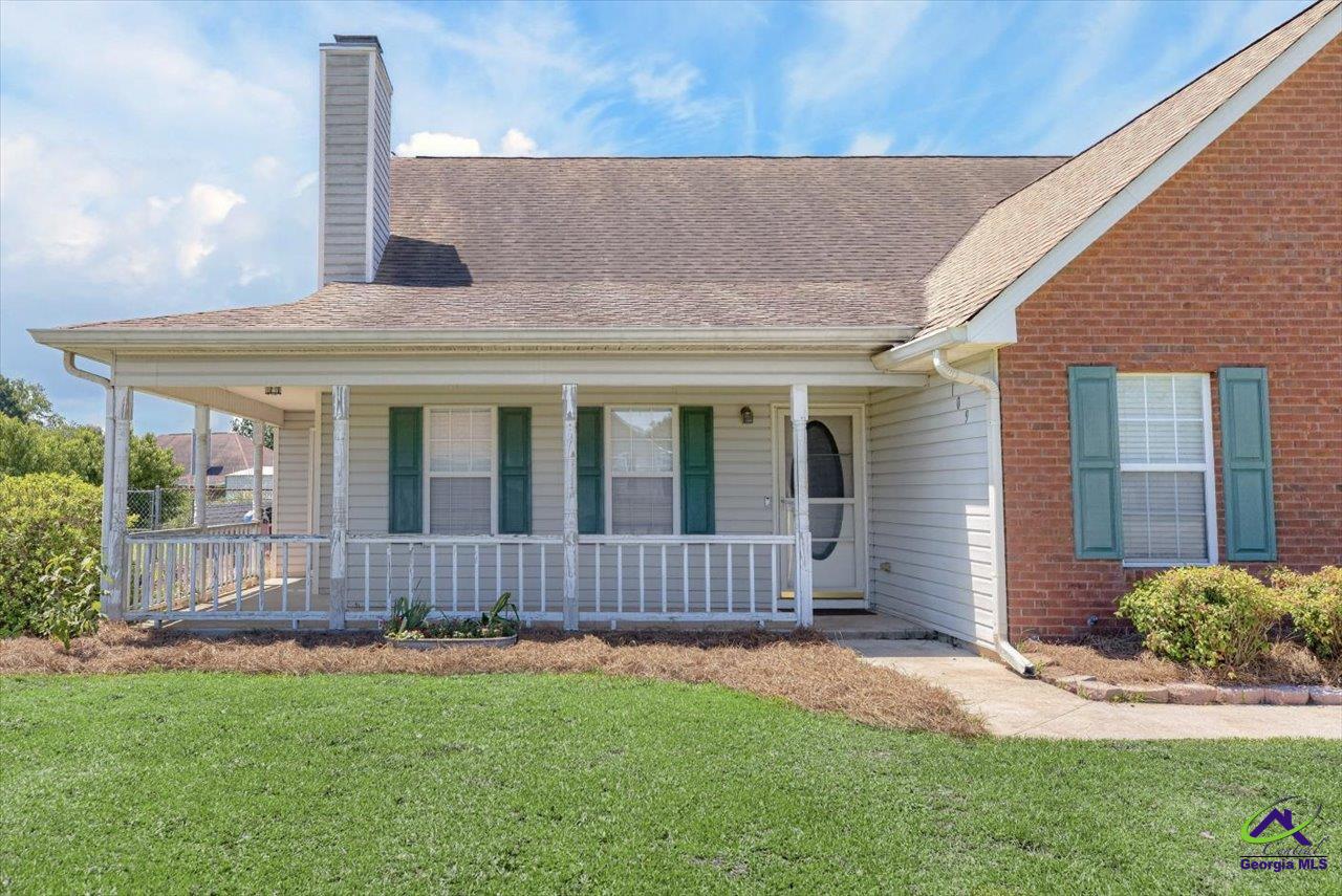109 Pioneer Trail