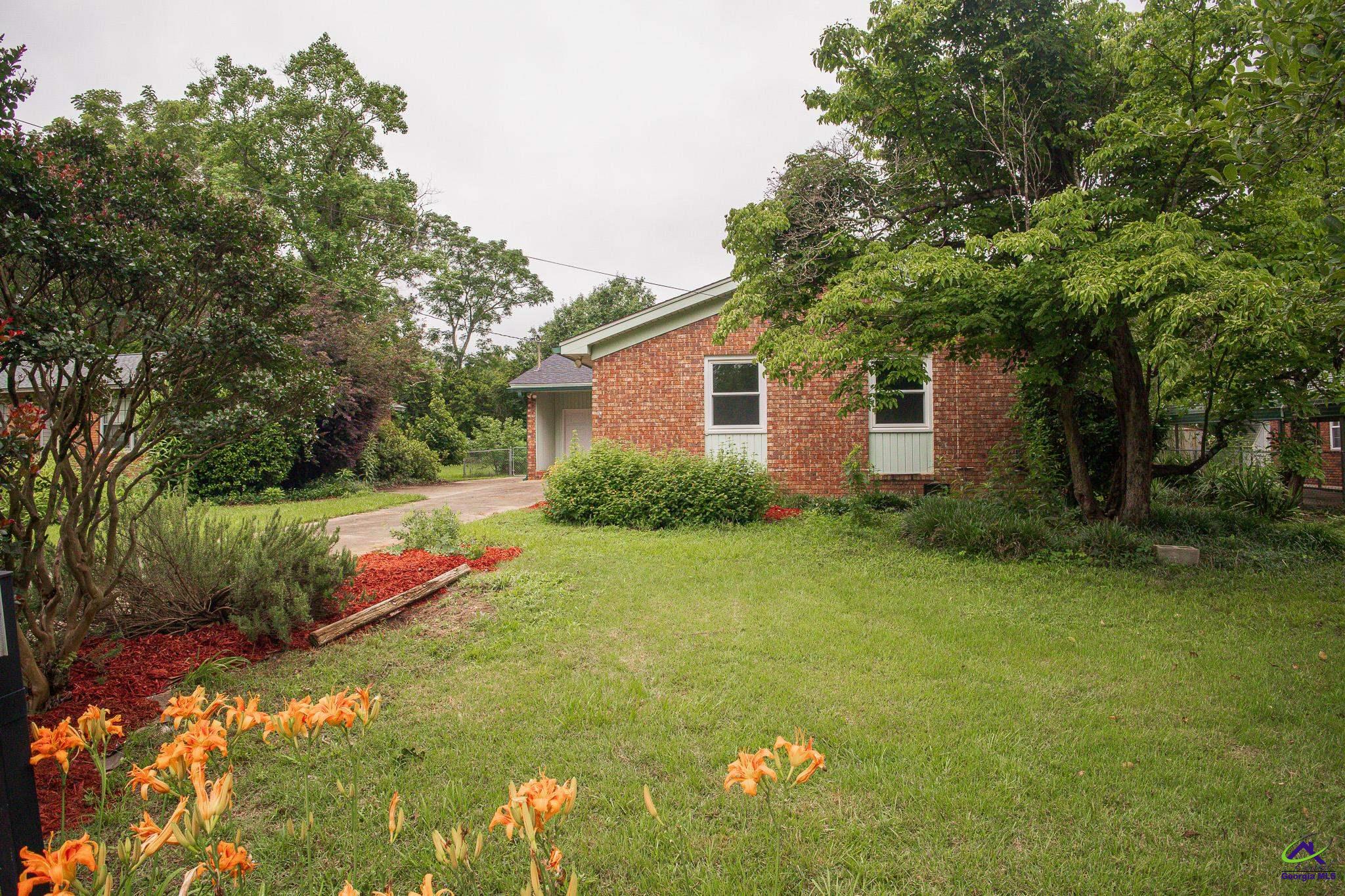 211 Sunnydale Drive