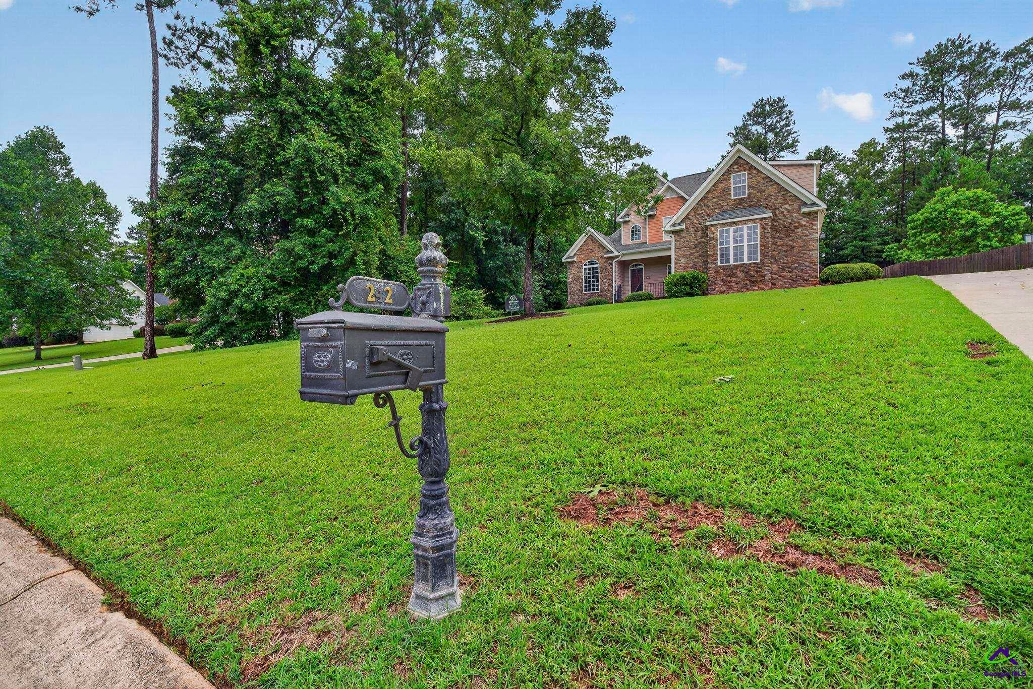 242 Carsons Walk