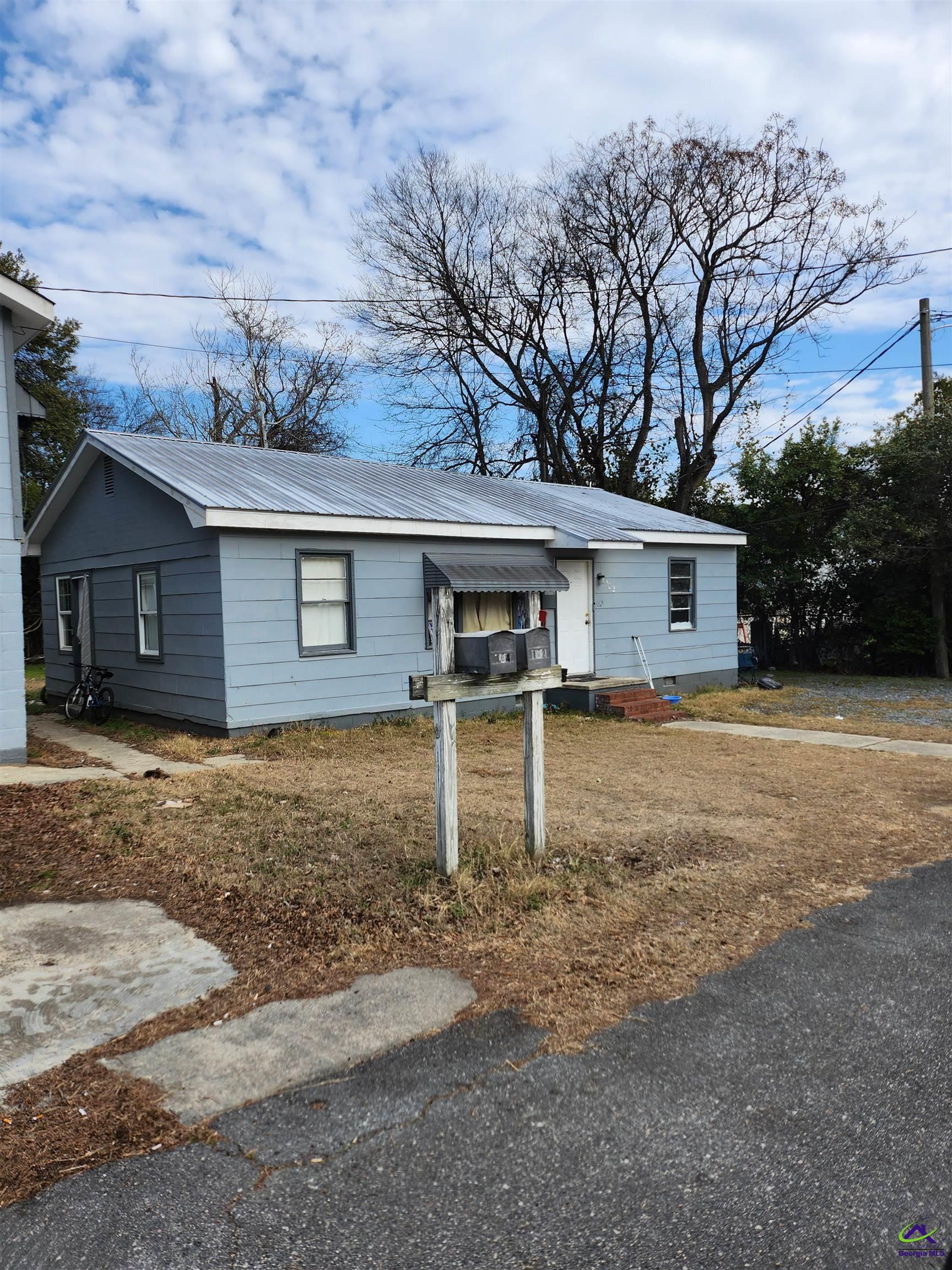 400 Curtis Street