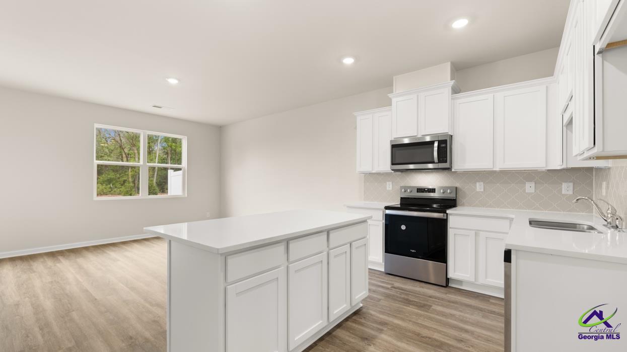214 Kenmore Circle