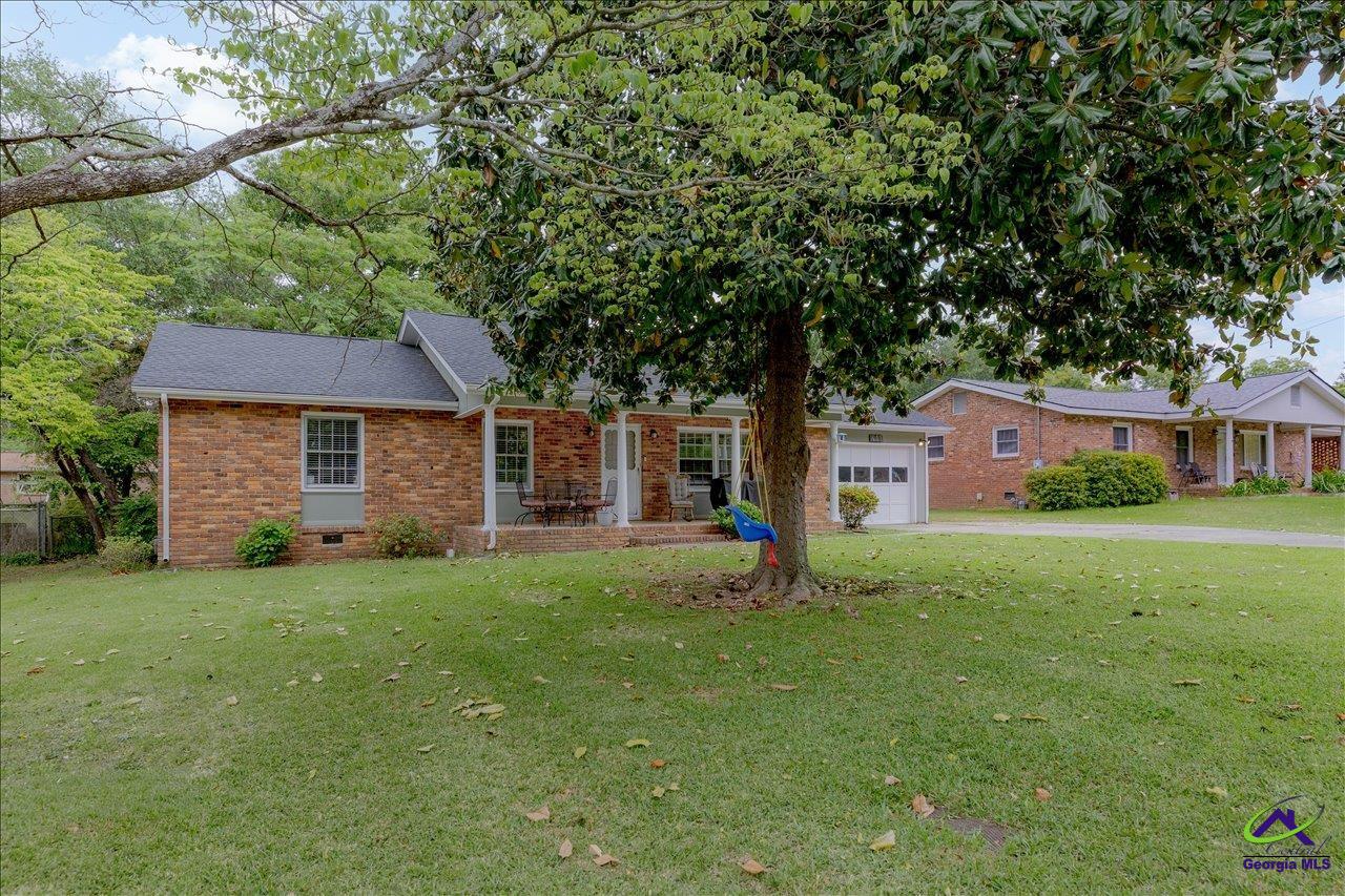 411 Arrowhead Trail