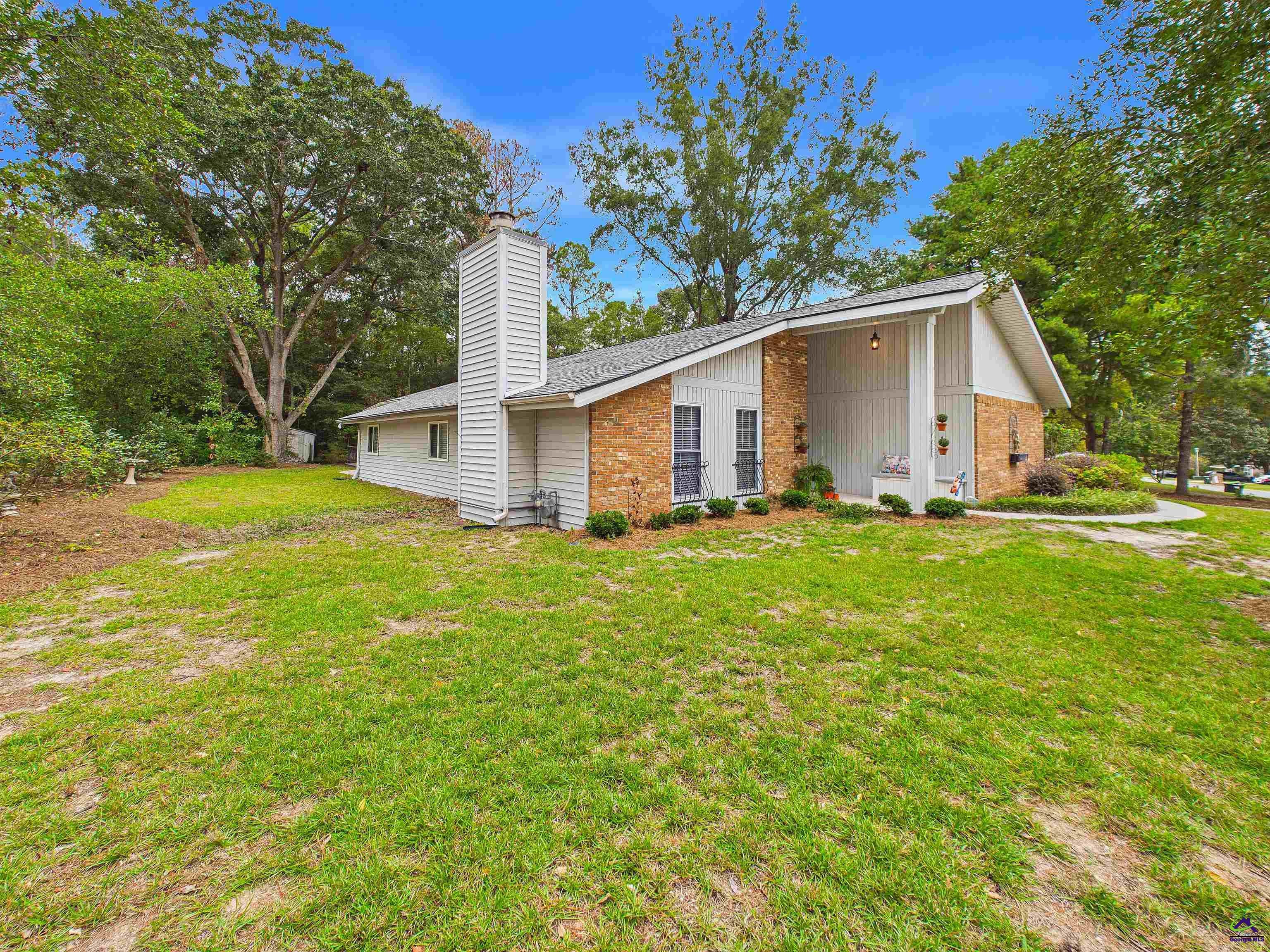 117 Lake Front