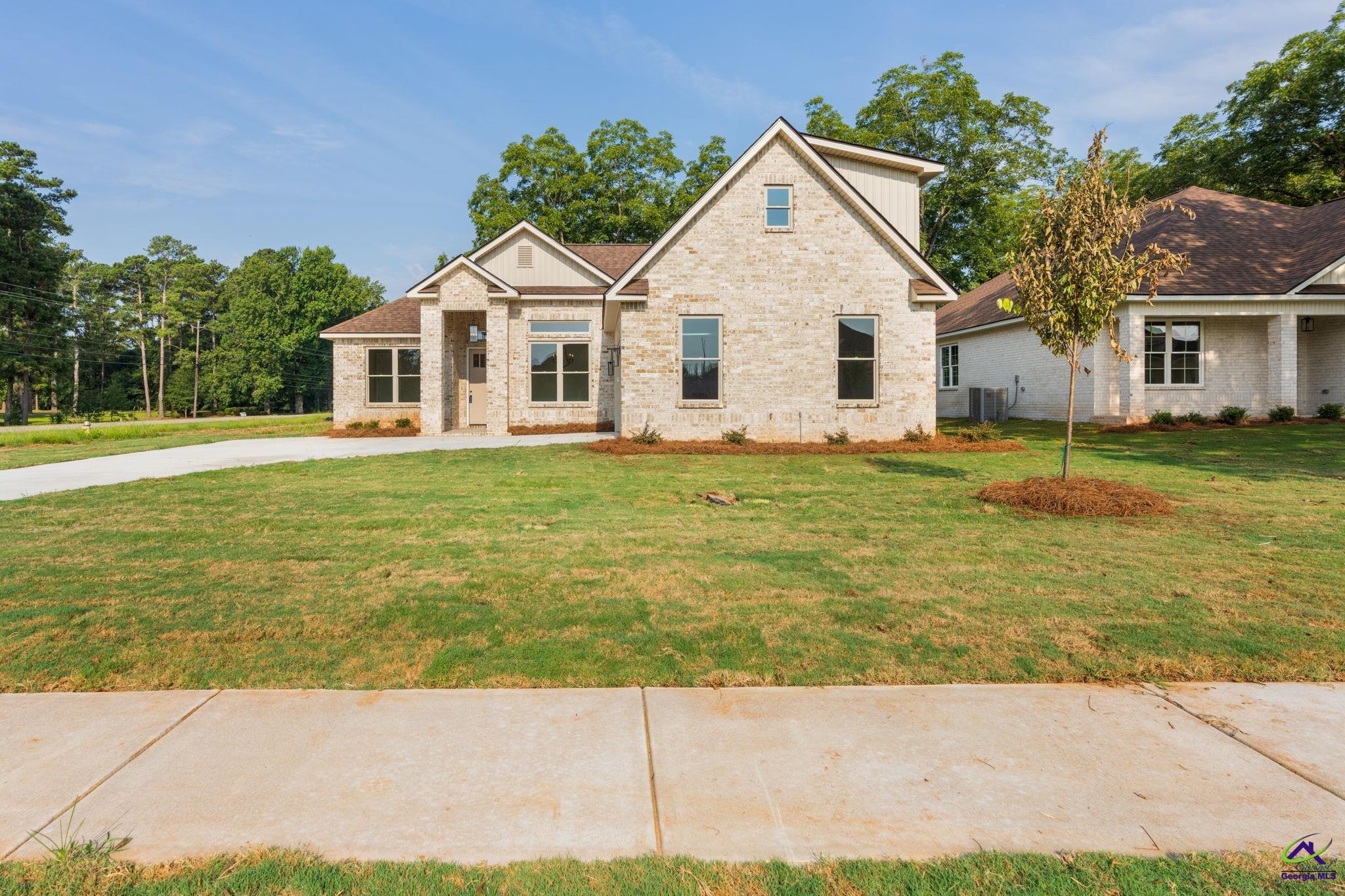 1 Pleasant Oaks Drive
