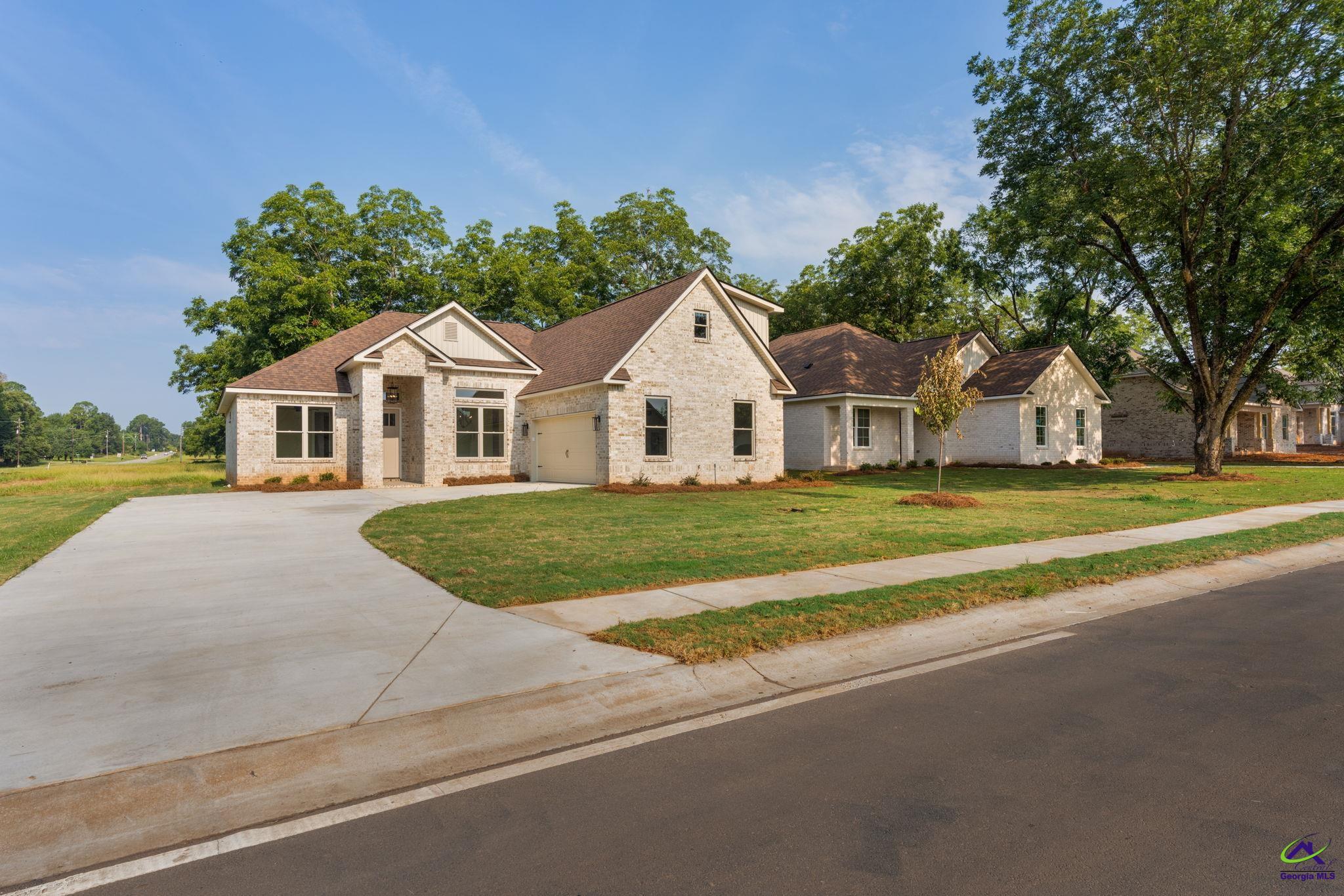 1 Pleasant Oaks Drive
