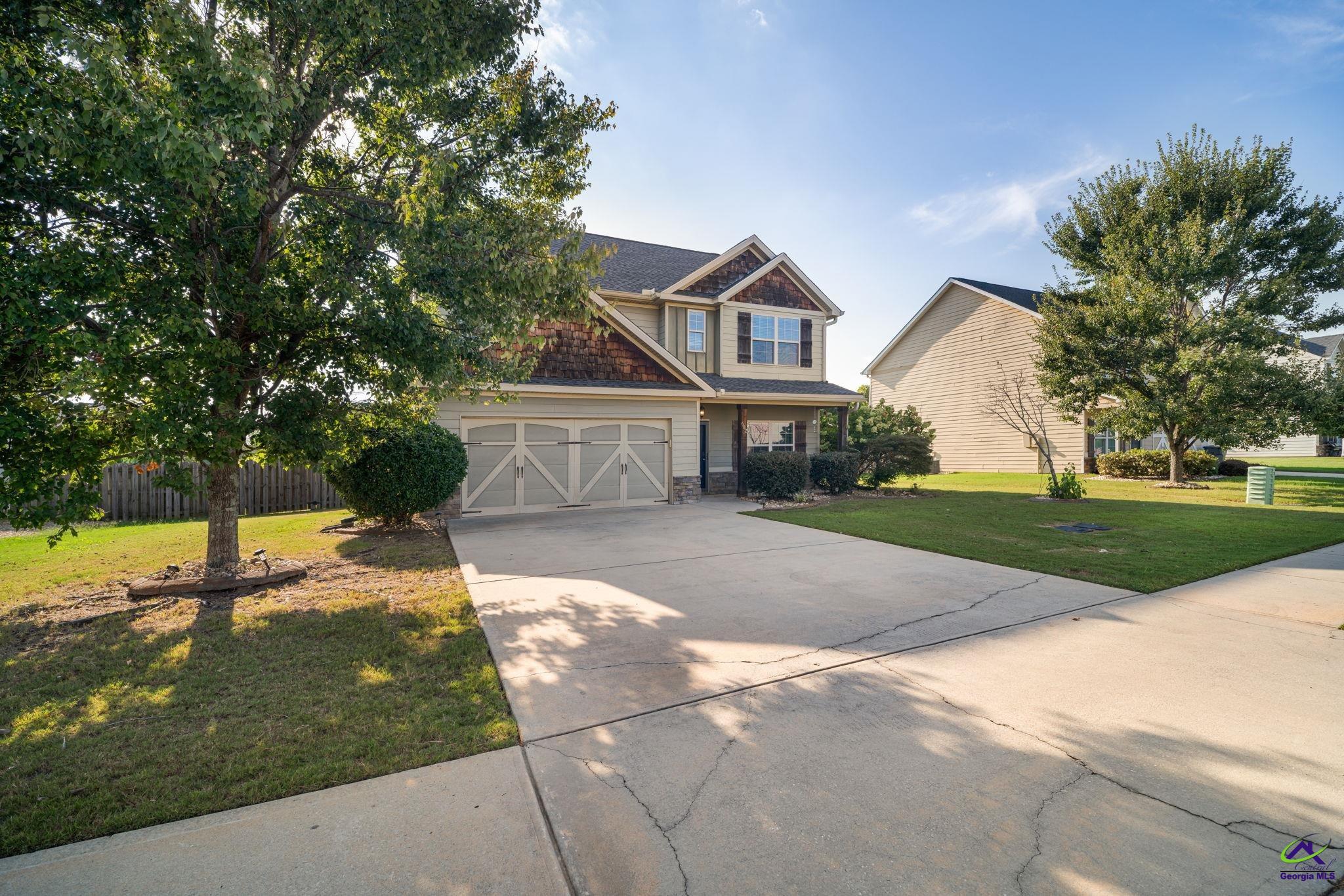 602 Rolling Acres Drive
