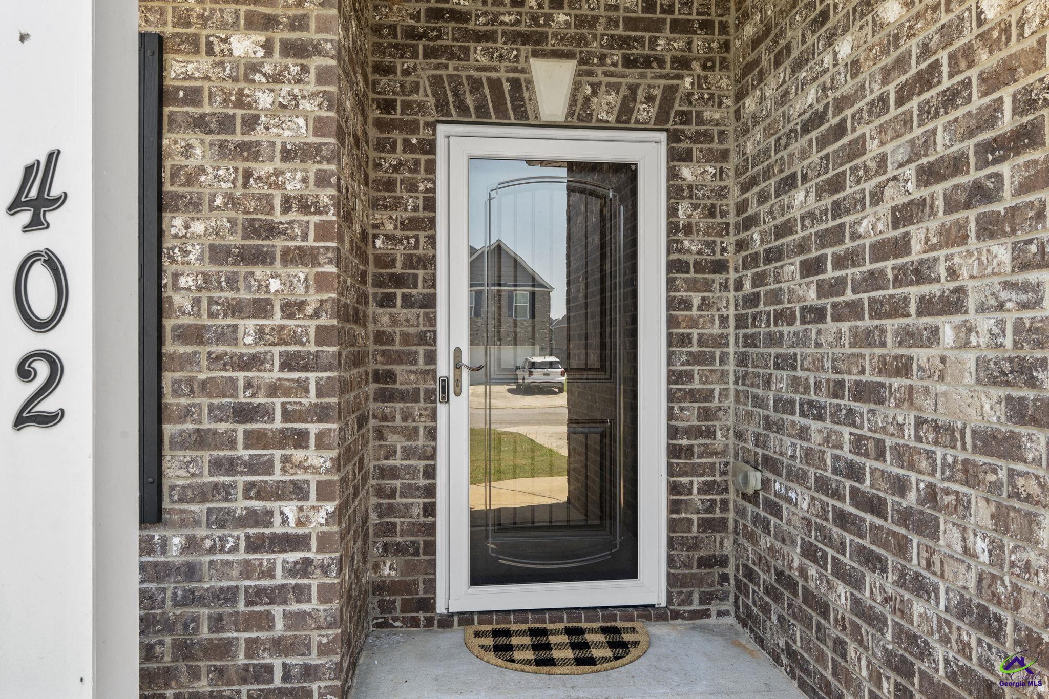 402 Avery Court