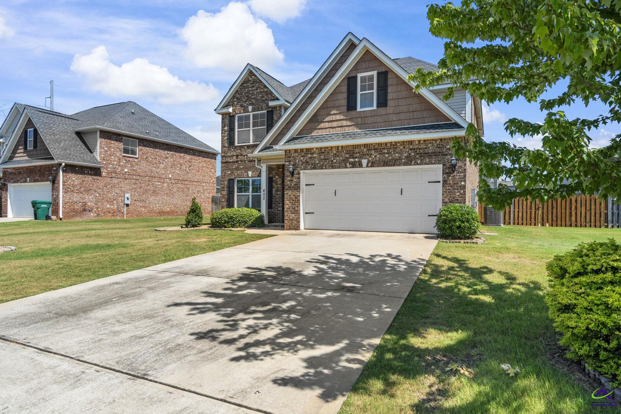 402 Avery Court