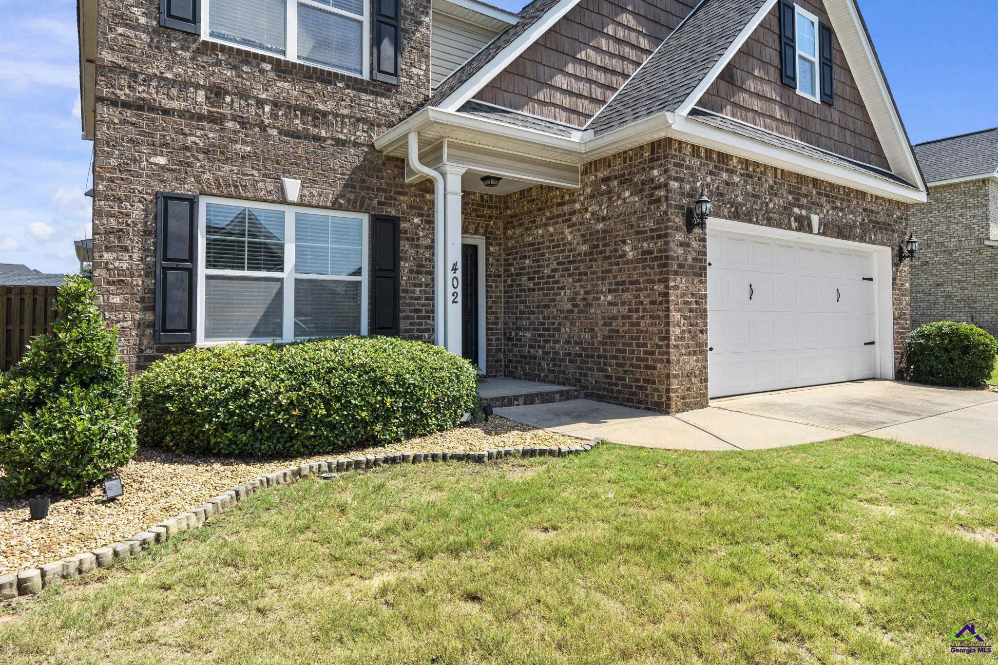 402 Avery Court