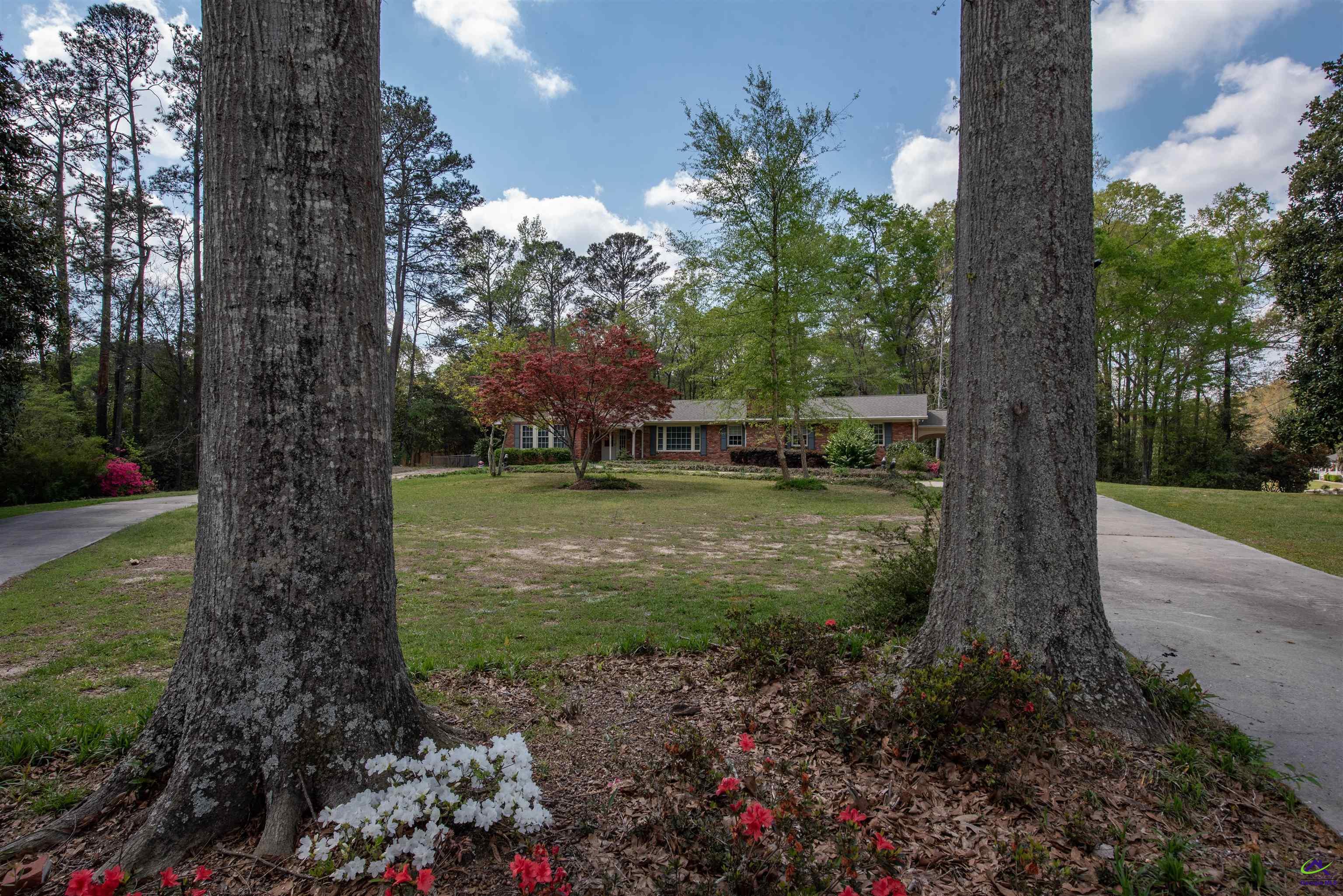 4350 Jones Rd