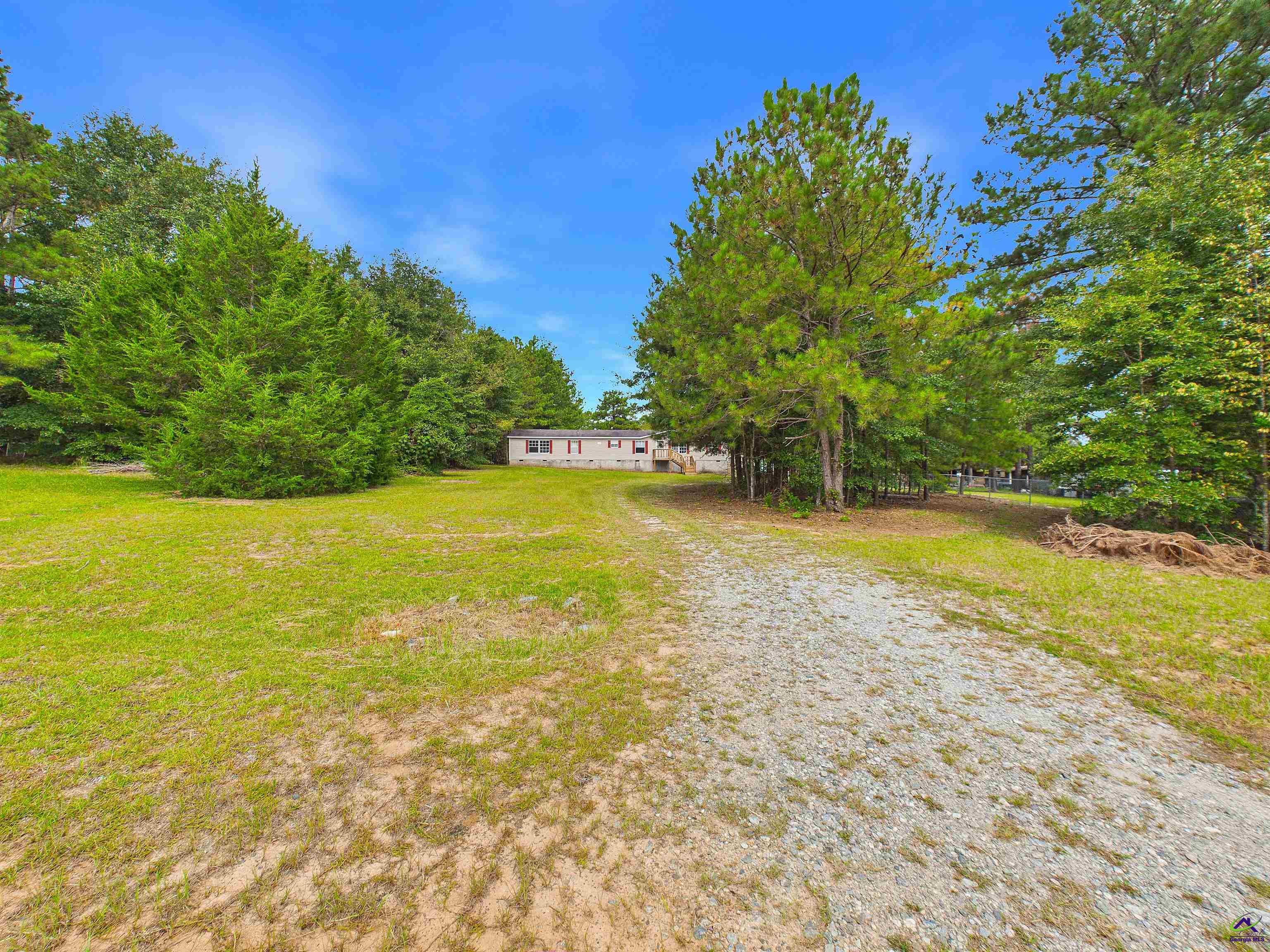 172 Edgewater Court