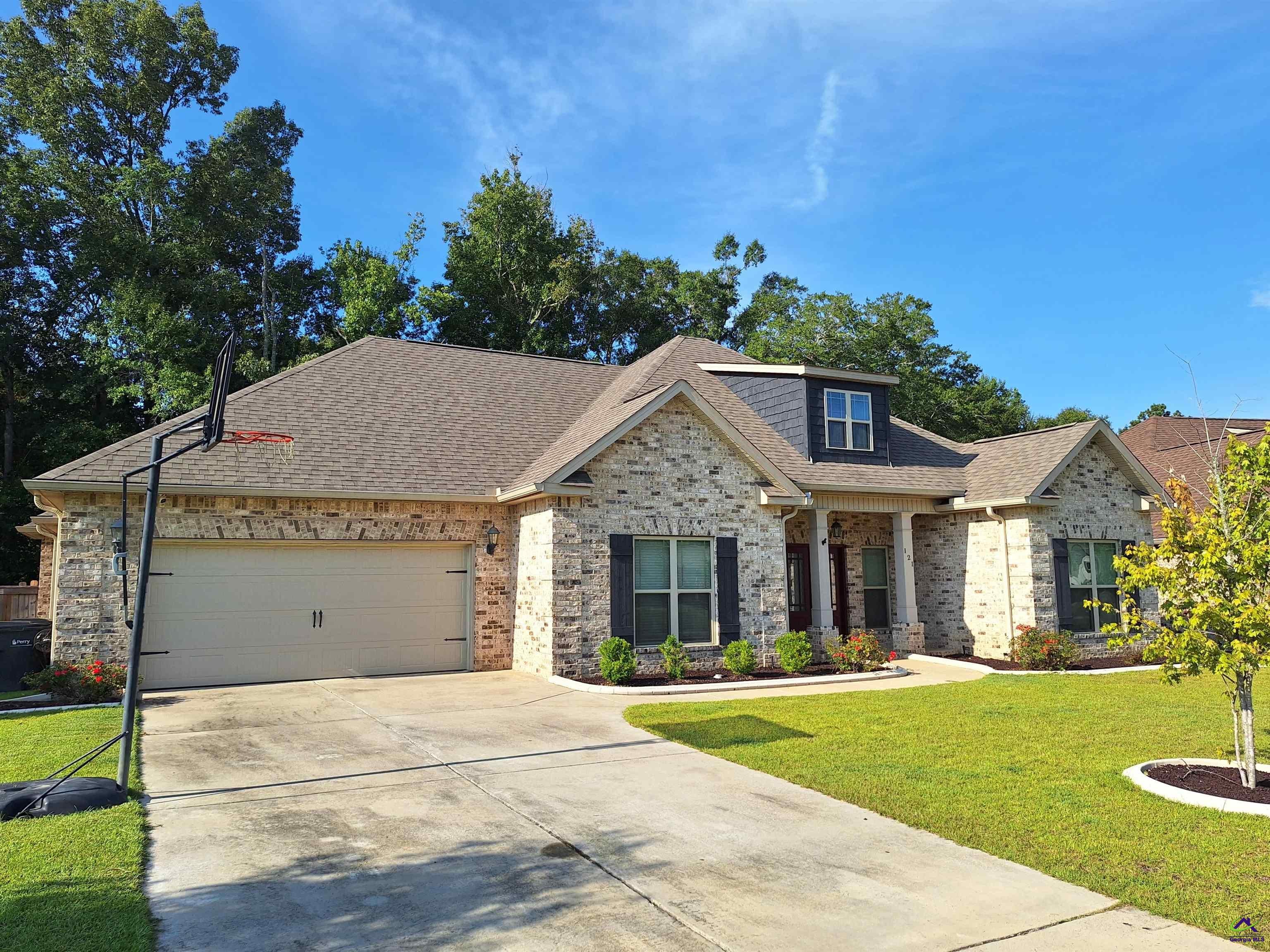 121 Windborne Court