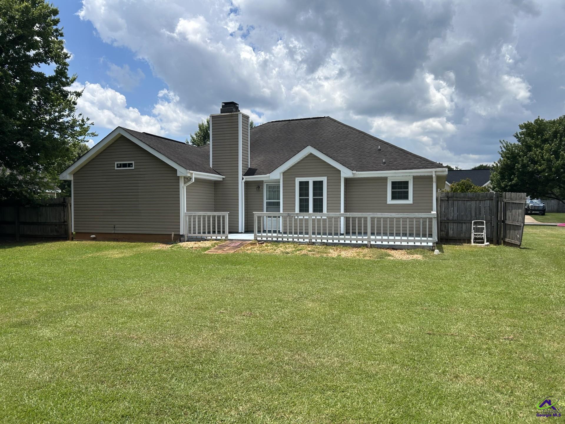 215 Wrasling Way