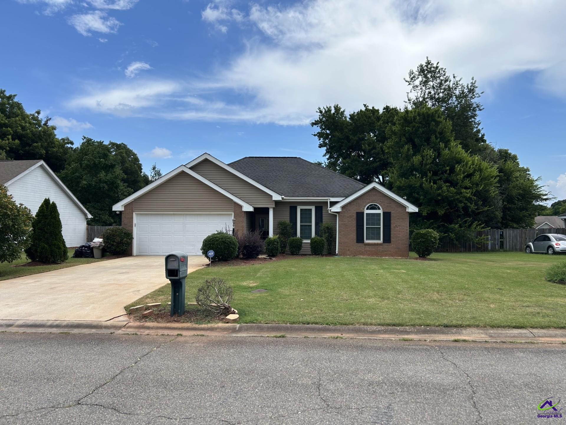 215 Wrasling Way
