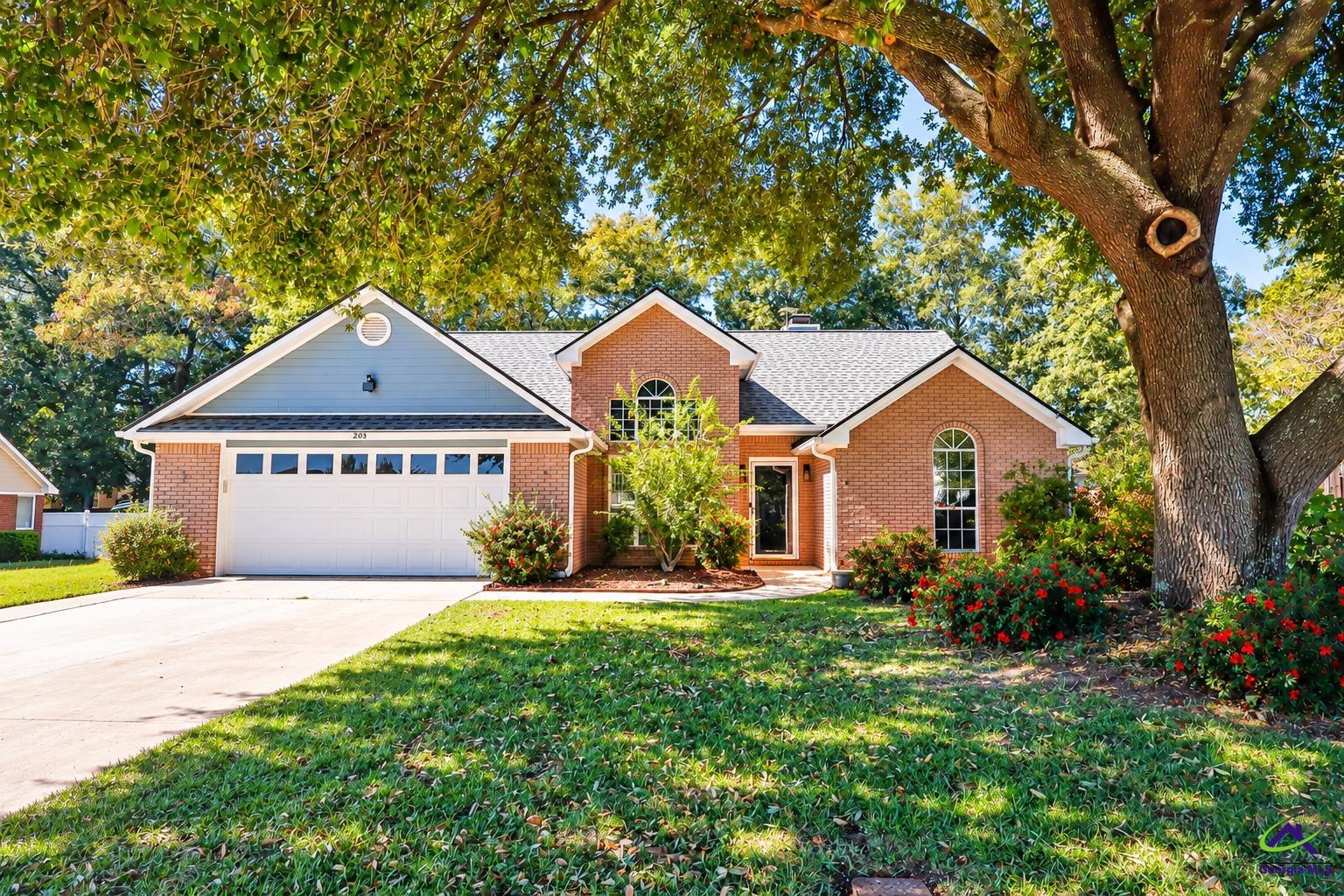 203 Settlers Trail