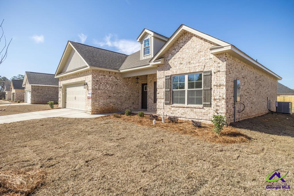 519 Bristleleaf Path