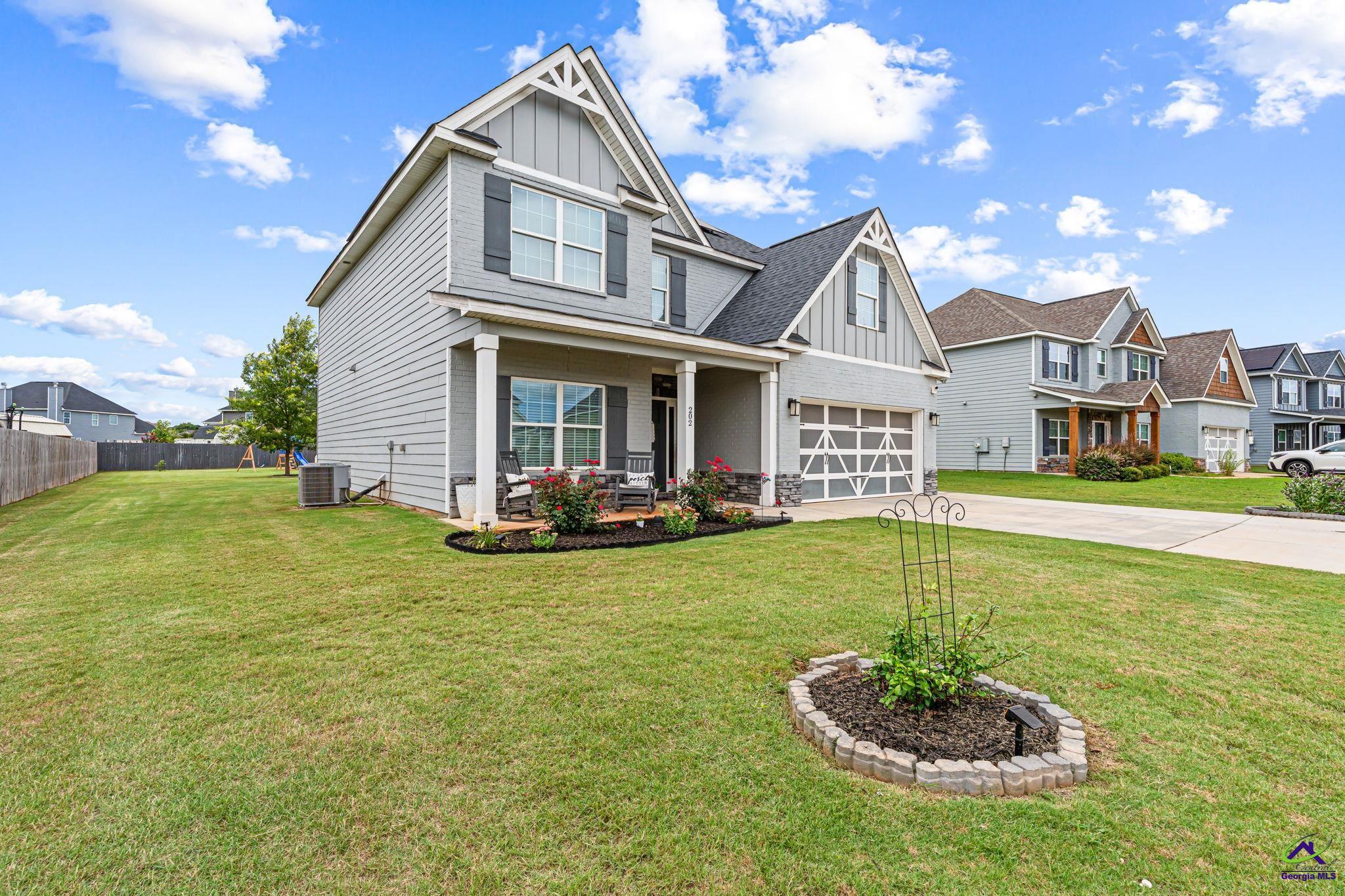 202 weeping moss Way