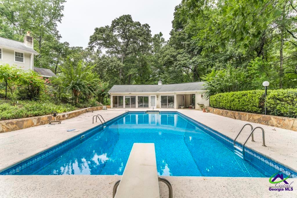2311 Wesleyan Drive