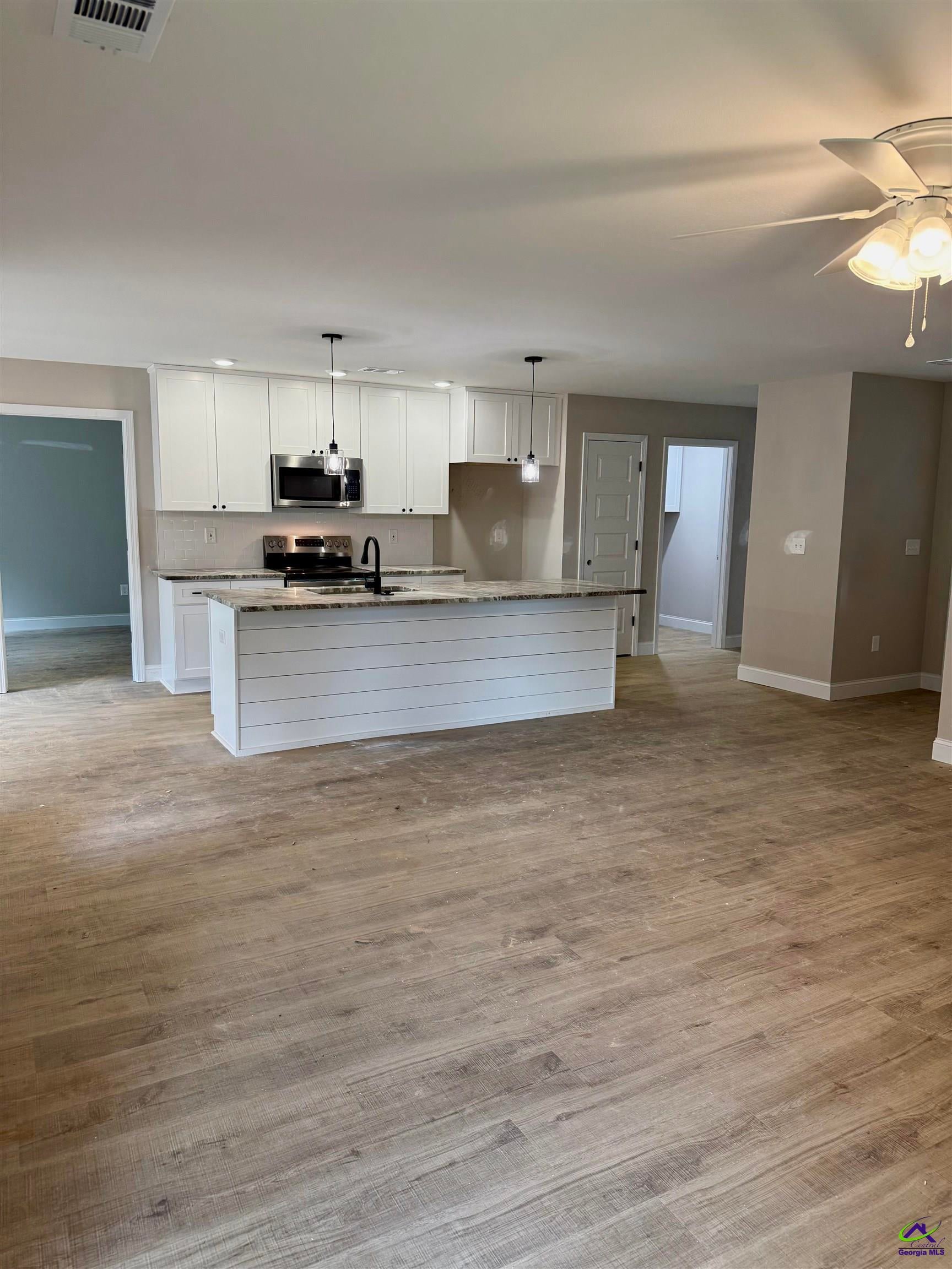 205 Sutton Dr.