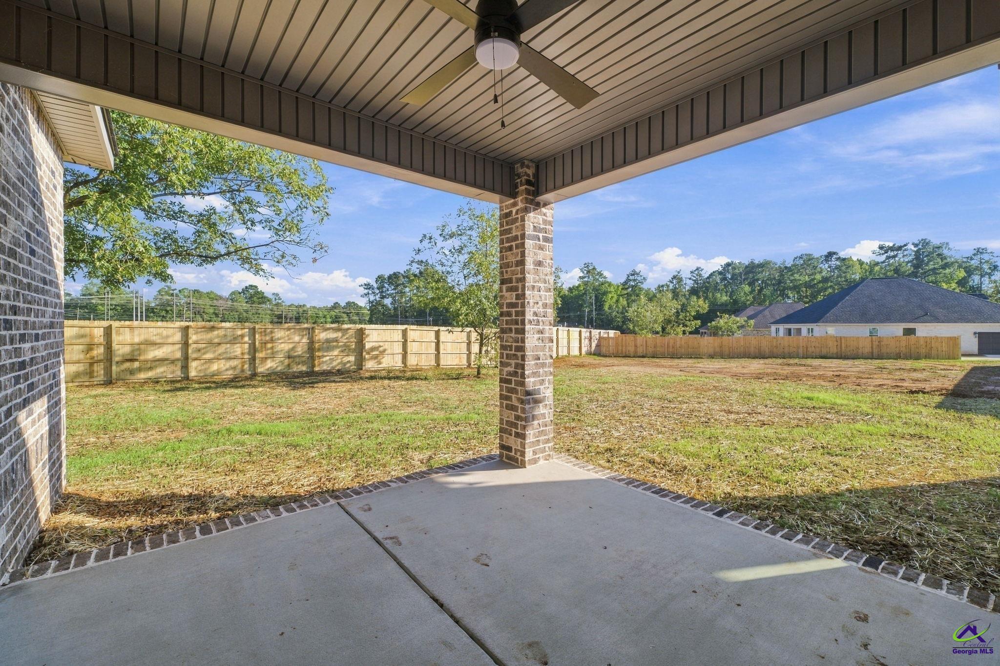 10 Pleasant Oaks Drive