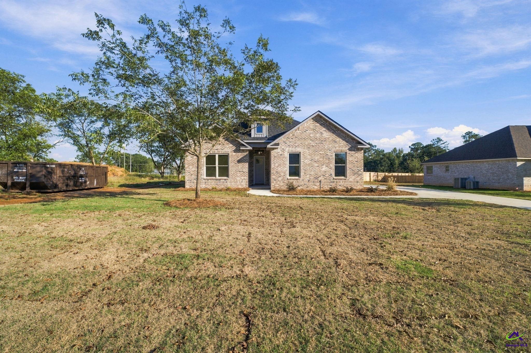 10 Pleasant Oaks Drive