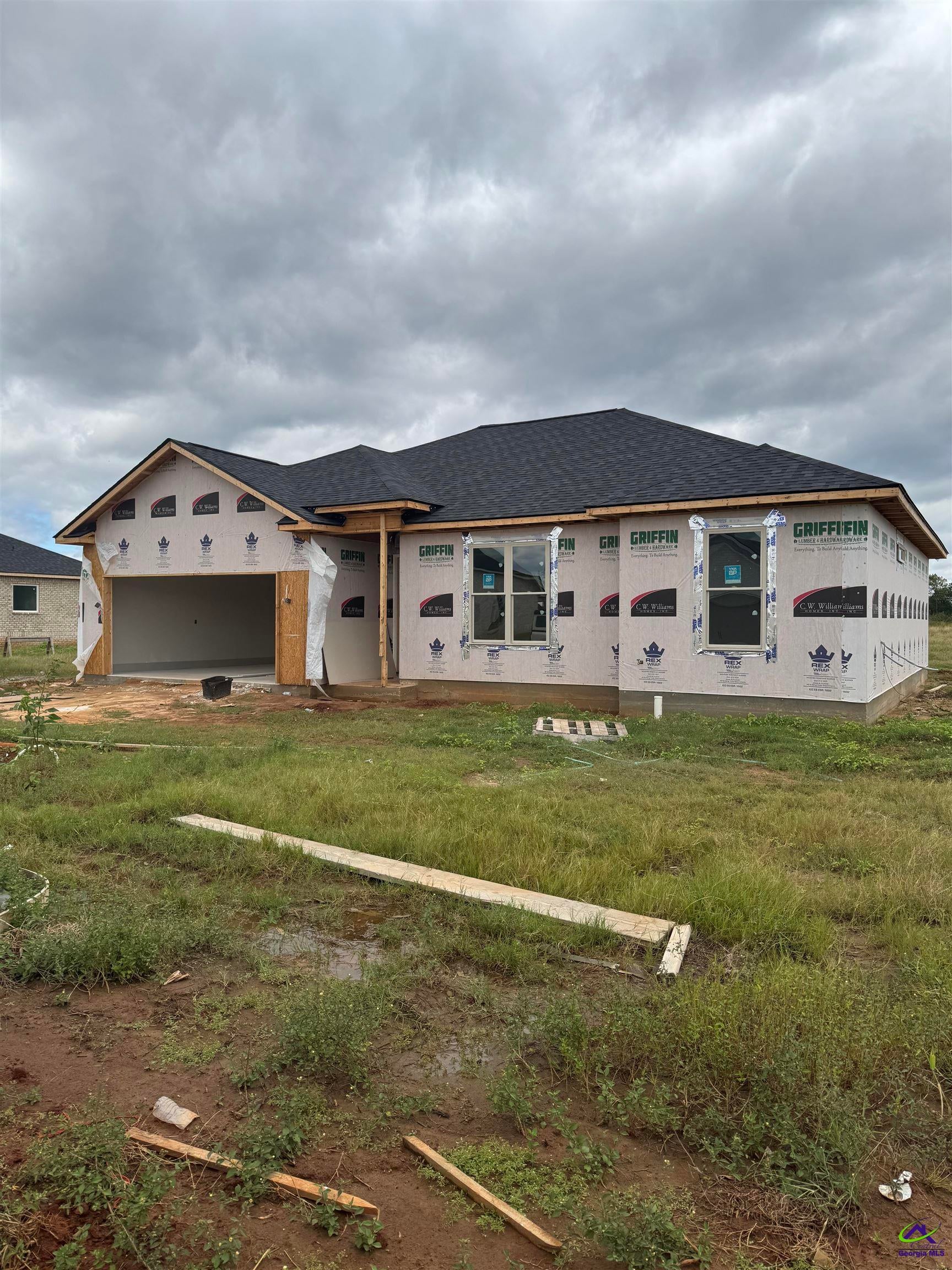 221 Farmland Circle