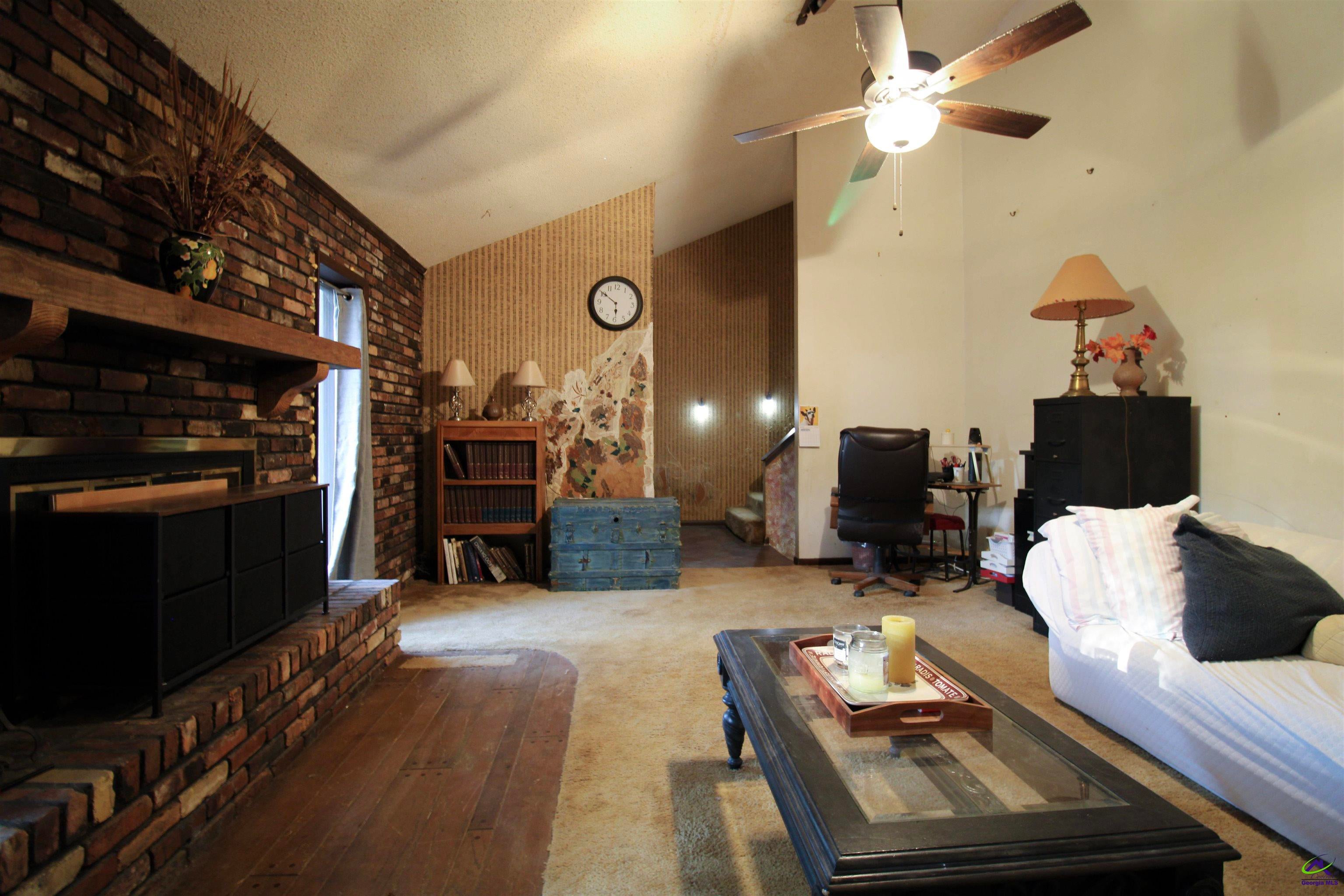 122 Joy Drive