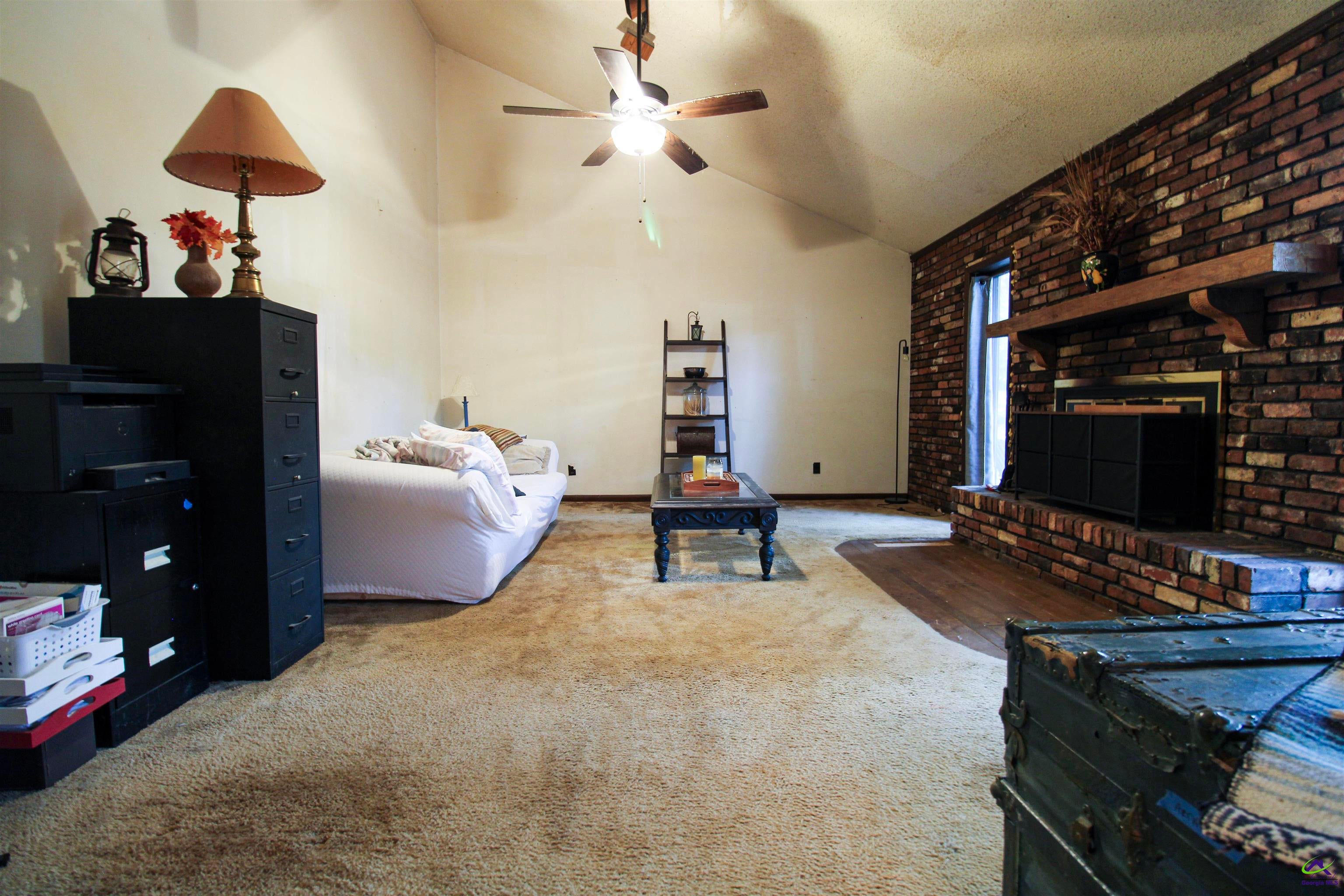 122 Joy Drive